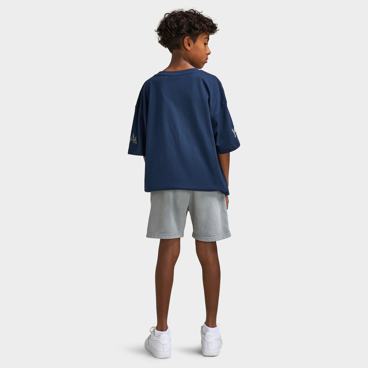 Supply & Demand Juniors' Scratch T-Shirt / Washed Navy Blazer