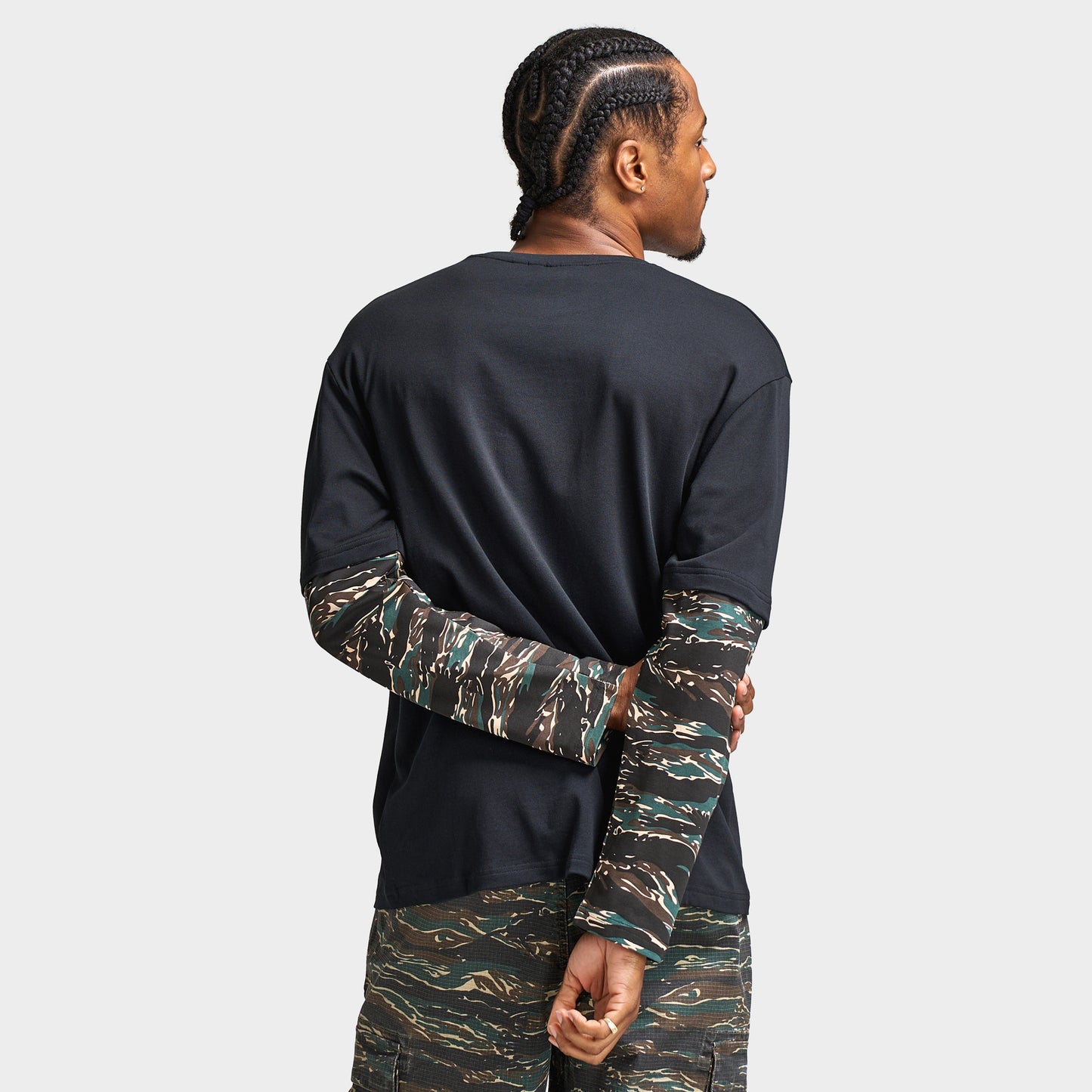 Supply & Demand Brickshaw Chandail à Manches Longues Noir / Woodland Camo