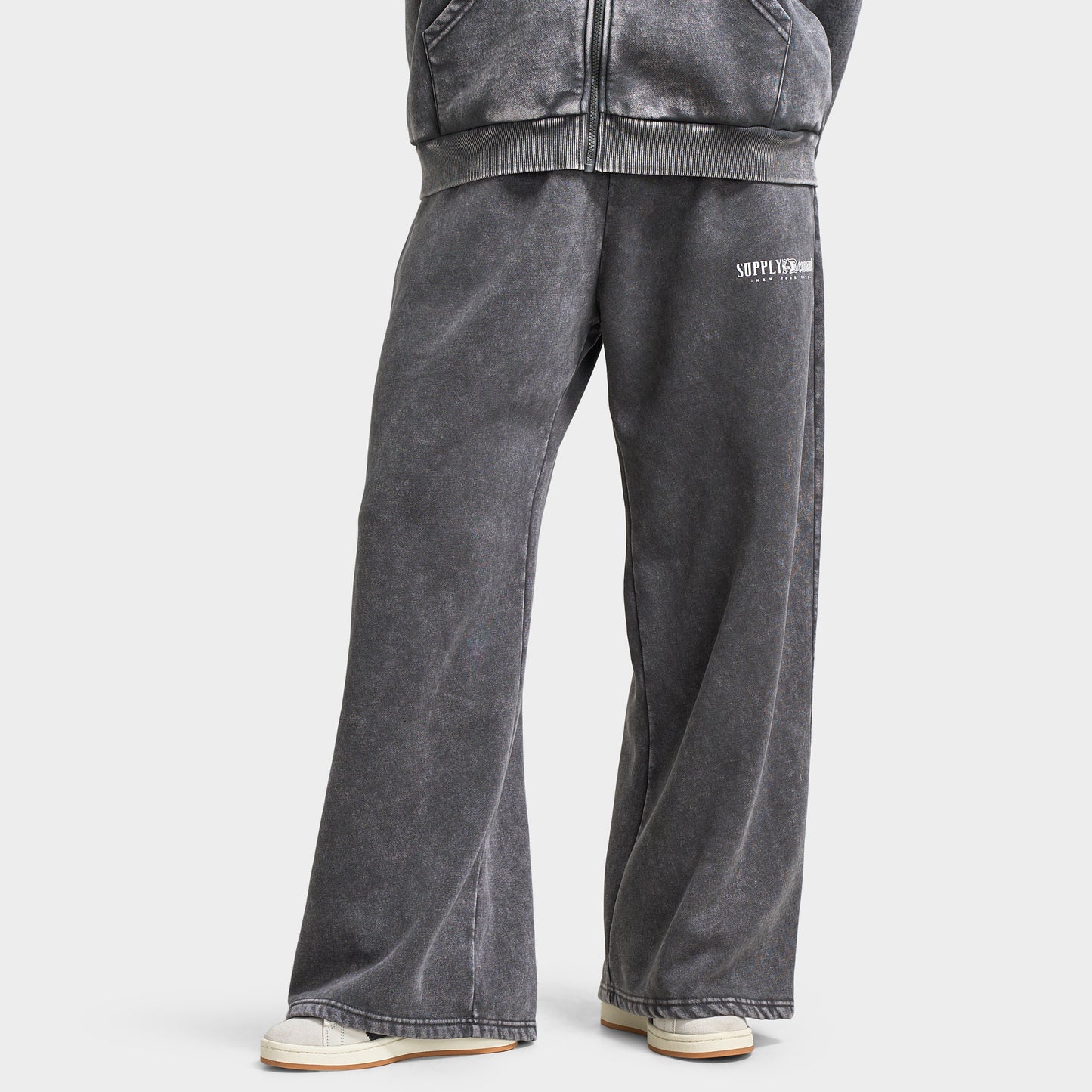 Supply & Demand Pantalon de jogging à jambes larges Scorp pour femme / Gris foncé délavé