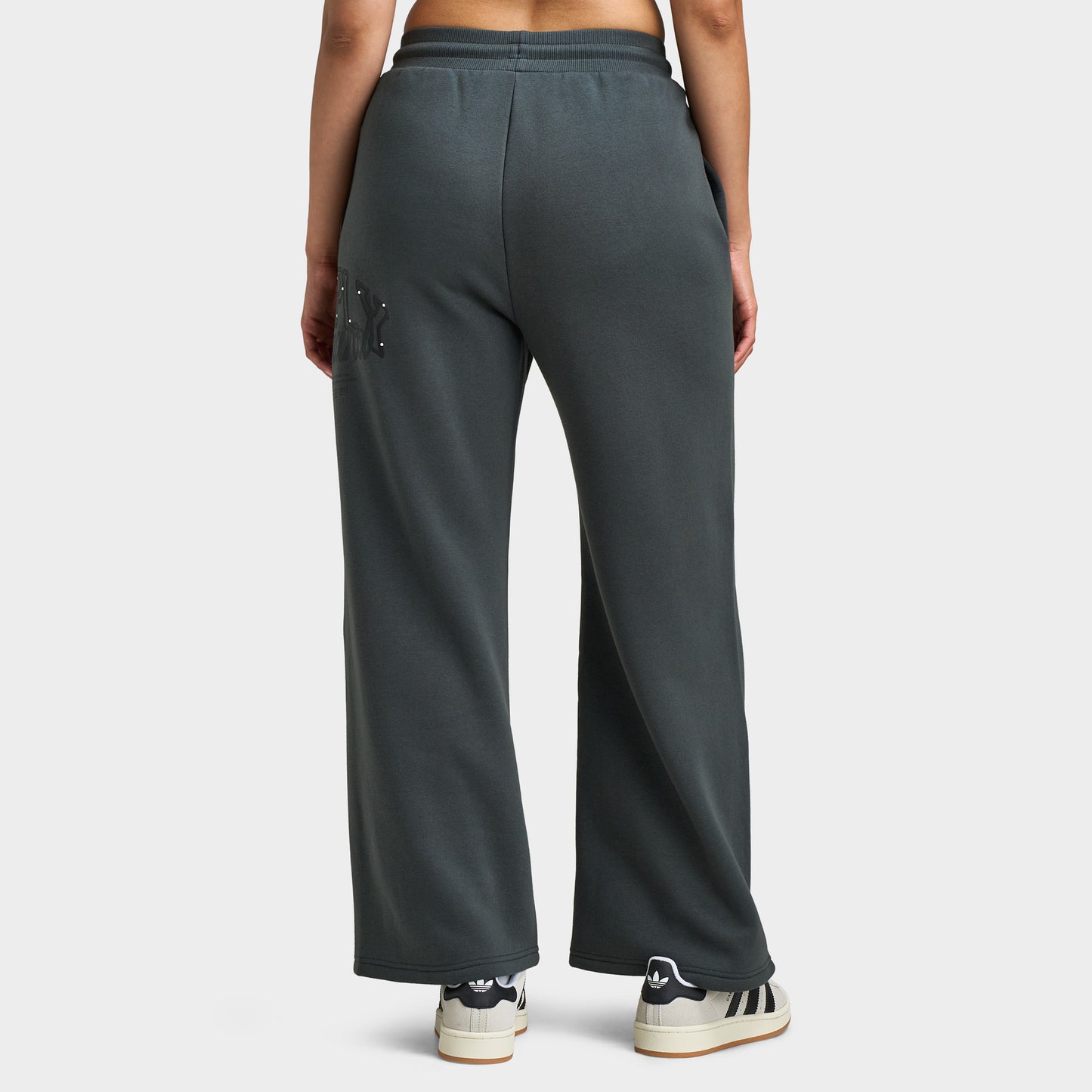 Supply & Demand Pantalon de jogging à jambes larges Spray pour femme / Gris foncé avec diamants