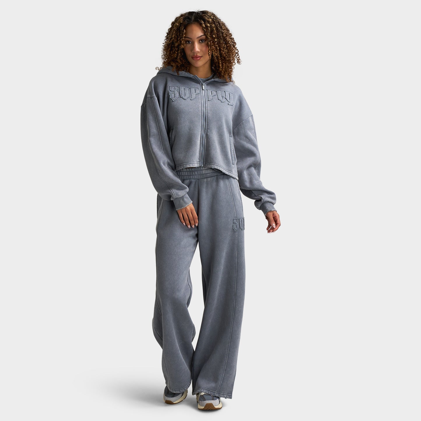 Supply & Demand Women's Raw Boxy Full Zip Hoodie / Grey Shingles
