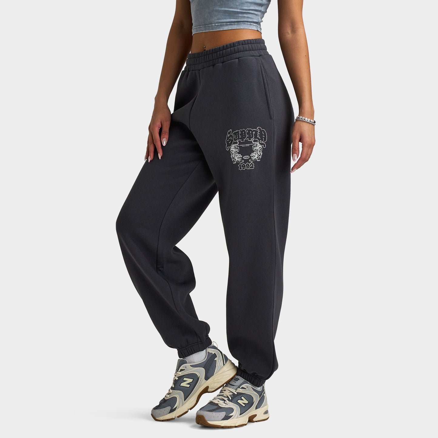Supply & Demand Jogging pour femmes Noir sable / Pierres strass Keyline