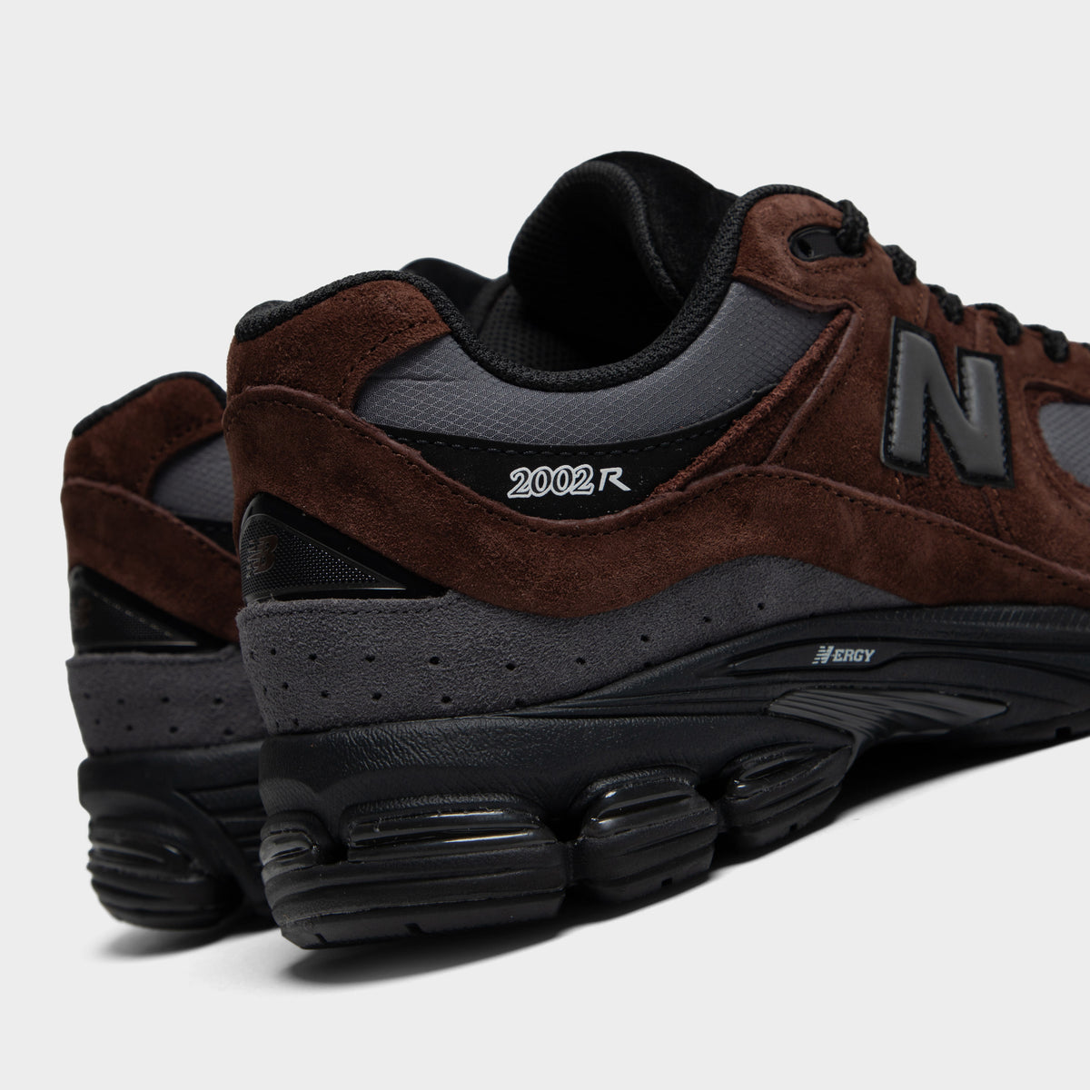 New Balance 2002R Pumpernickel / Grey-Black
