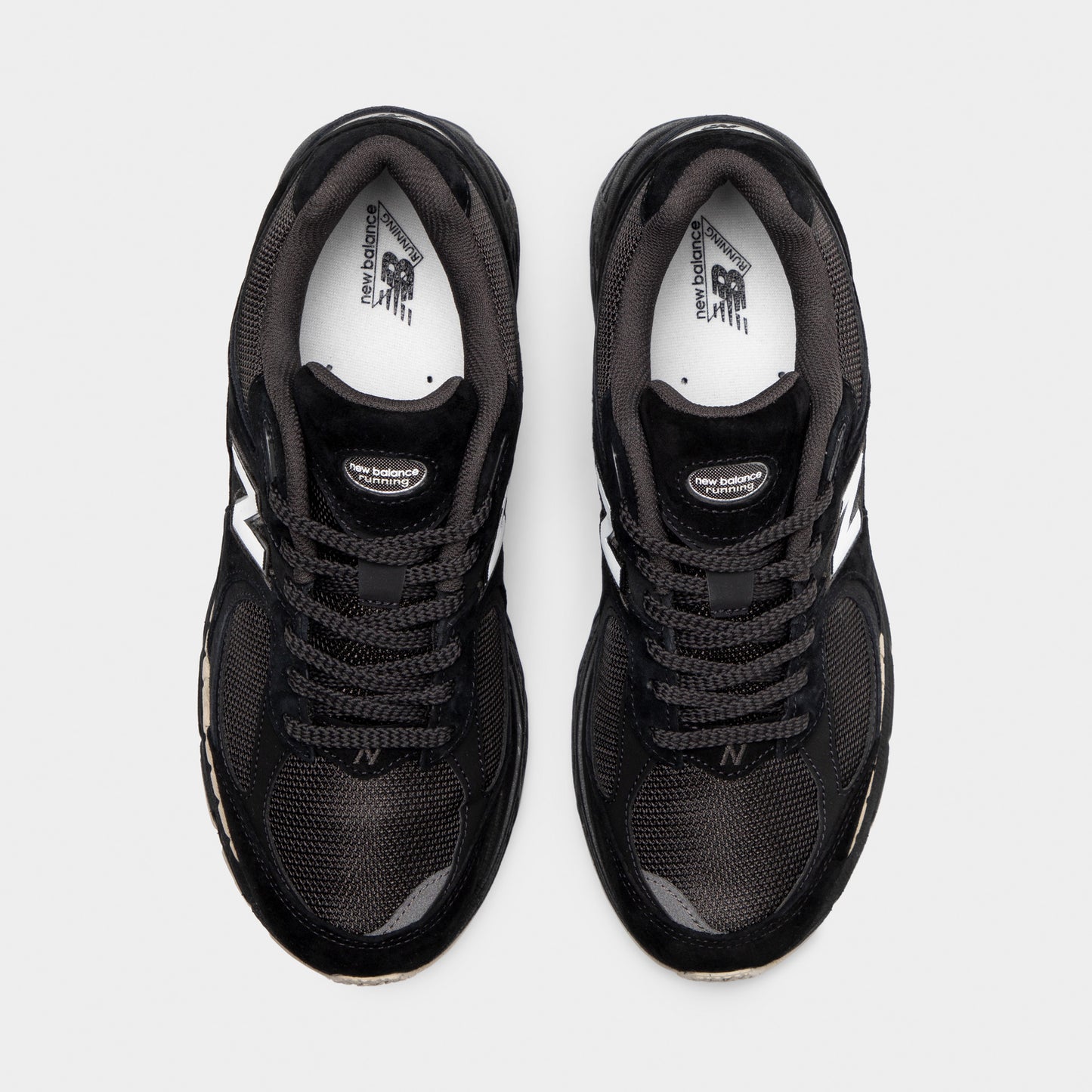 New Balance 2002 Black / Oat