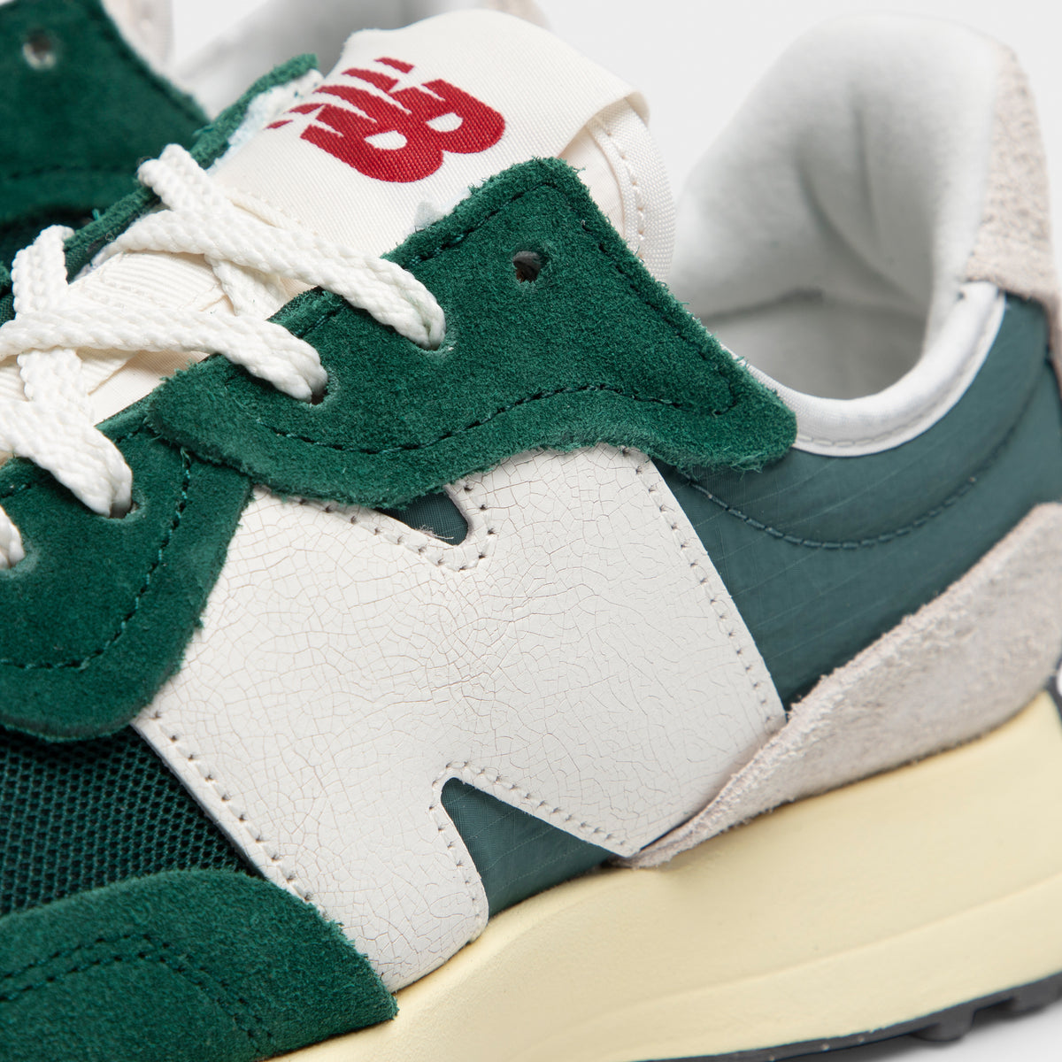 ☆ユニセックス☆New Balance 327 Marsh green with new spruce New Balance 327 Marsh Green / New Spruce | JD Sports