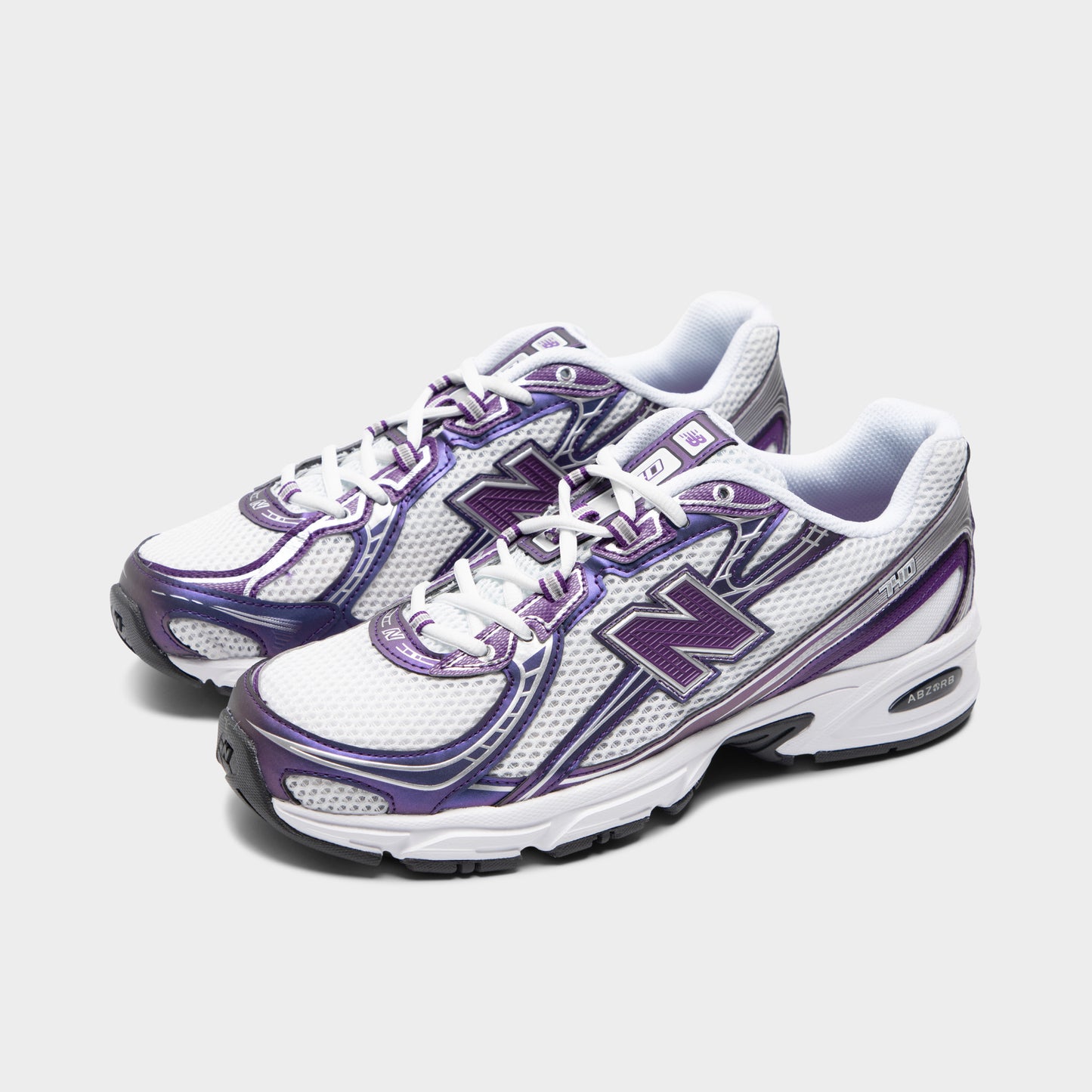 New Balance 740 White / Concord Grape