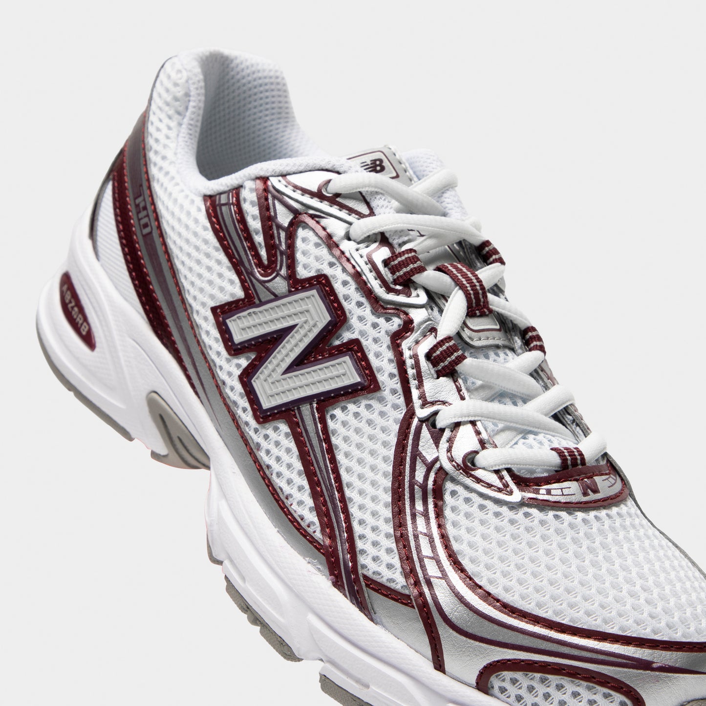 New Balance Women's 740 Burgundy / White