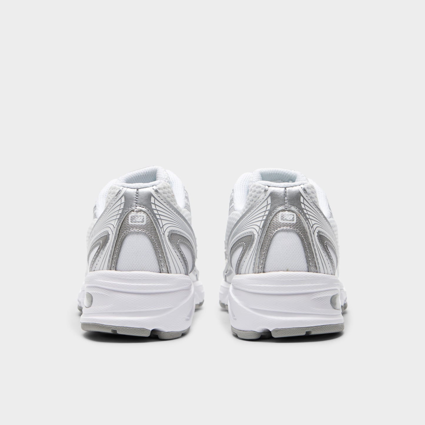 New Balance 740 White / Silver Metallic