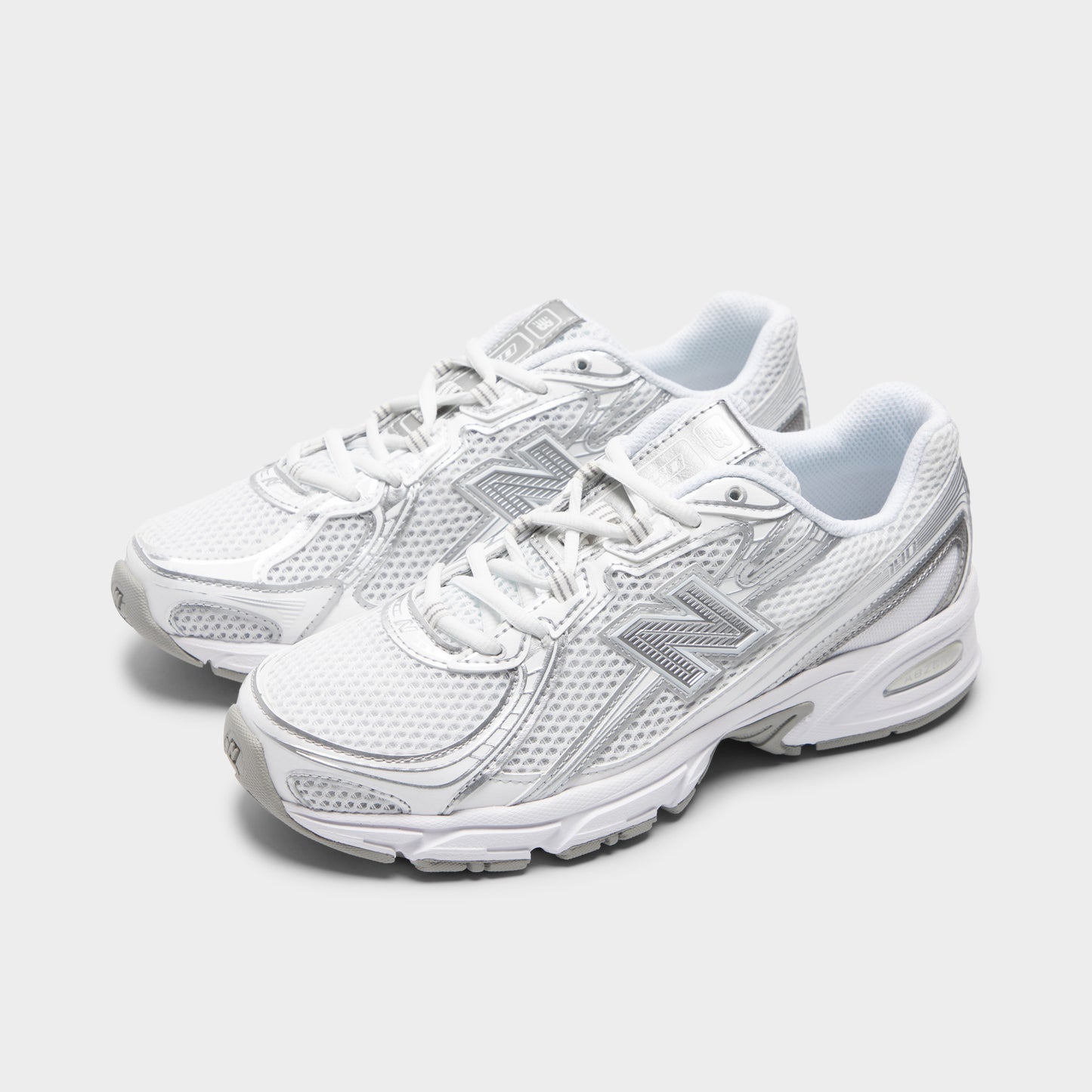 New Balance 740 White / Silver Metallic