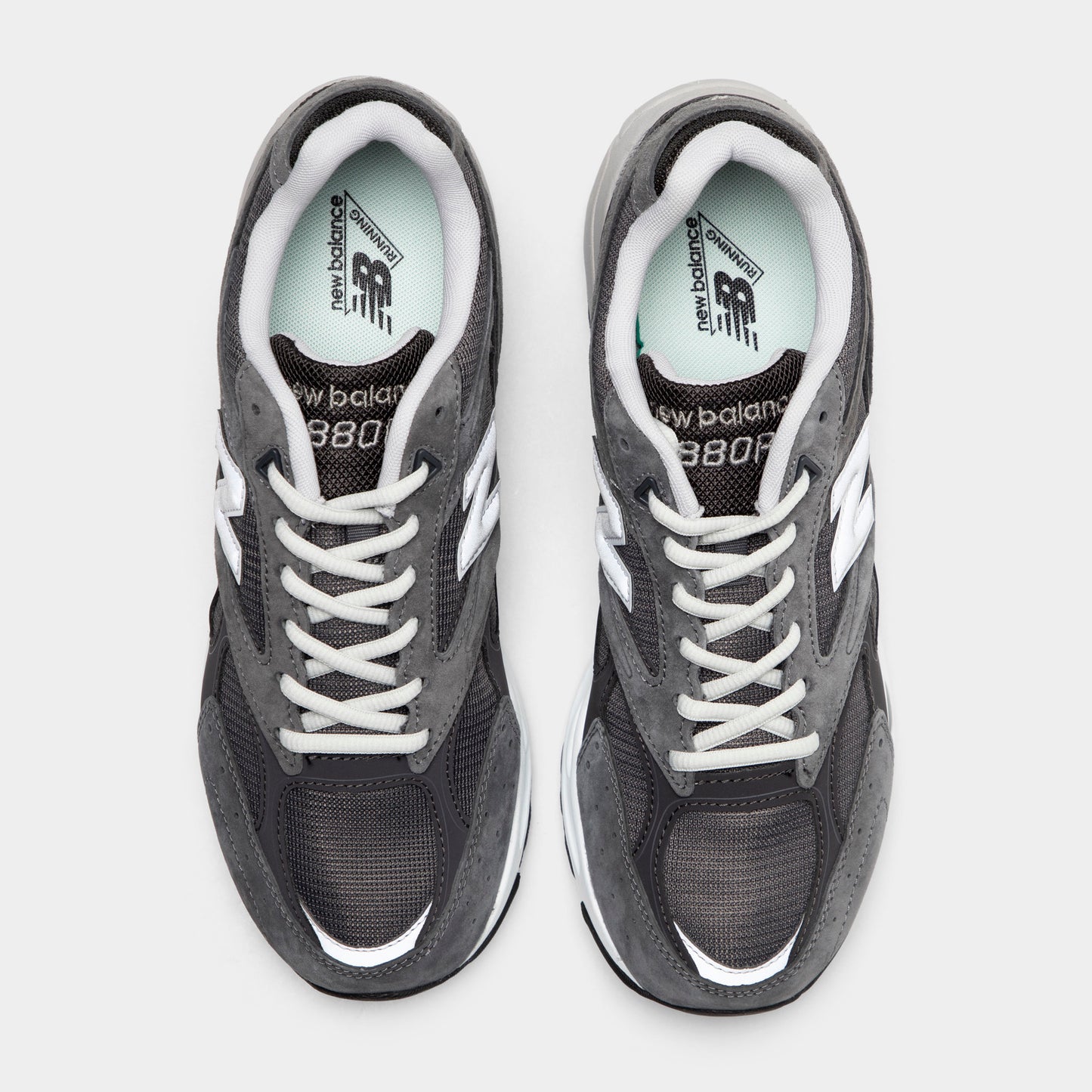 New Balance 880 Grey / Grey