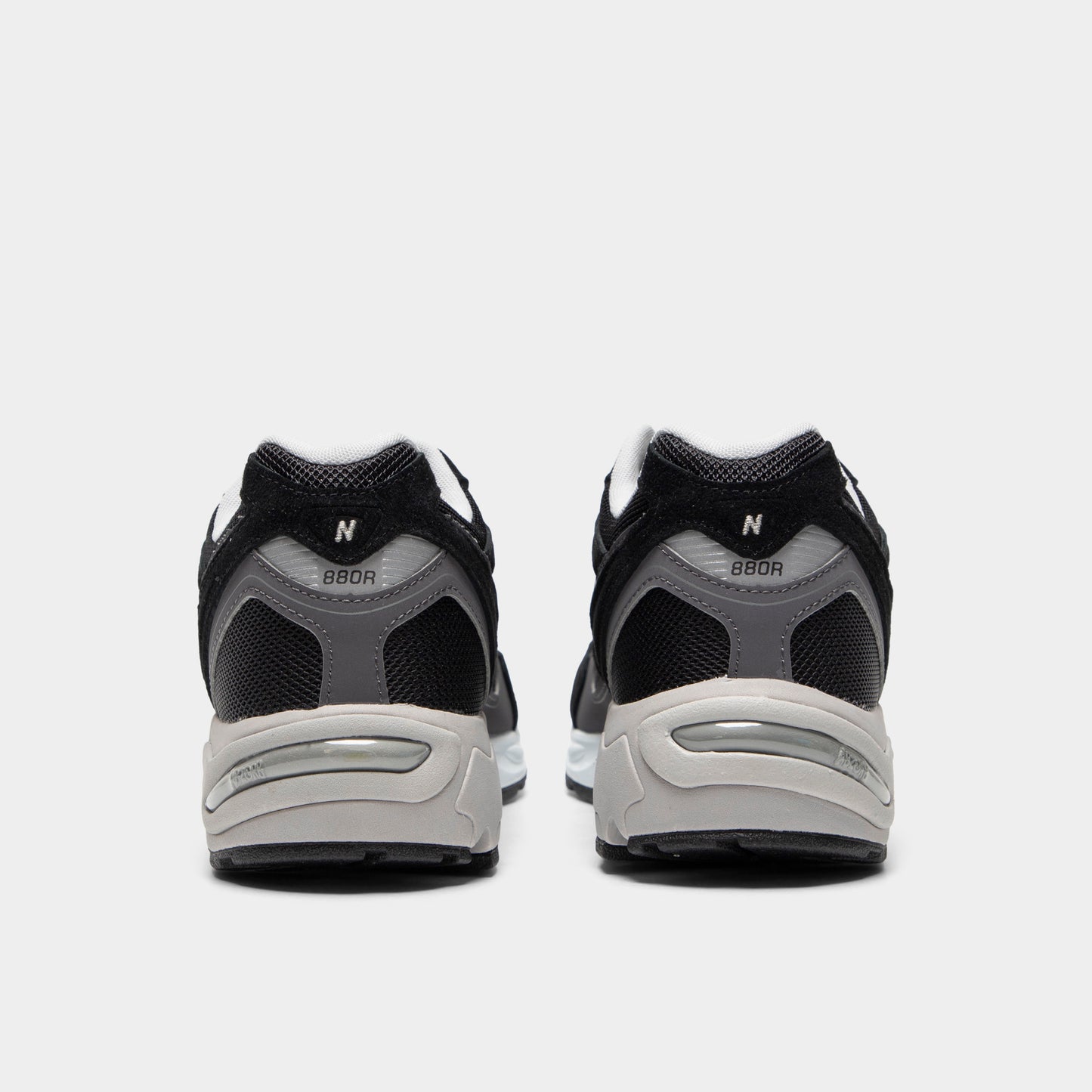 New Balance 880 Noir / Gris foncé