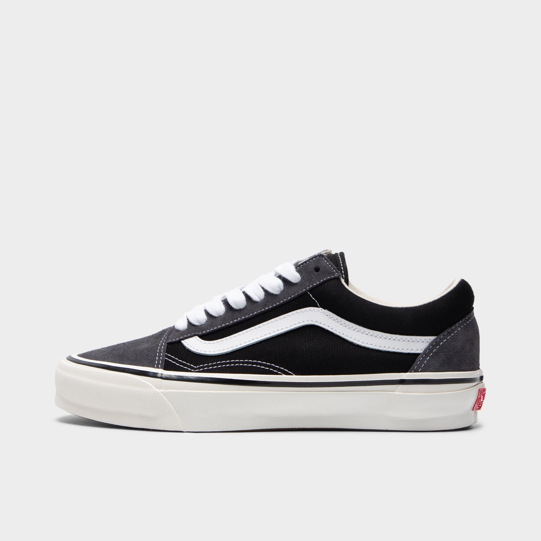 【新品】 Vans Lx Old Skool 28cm Suede Black Vans LX Old Skool Suede Gray / Black – JD Sports