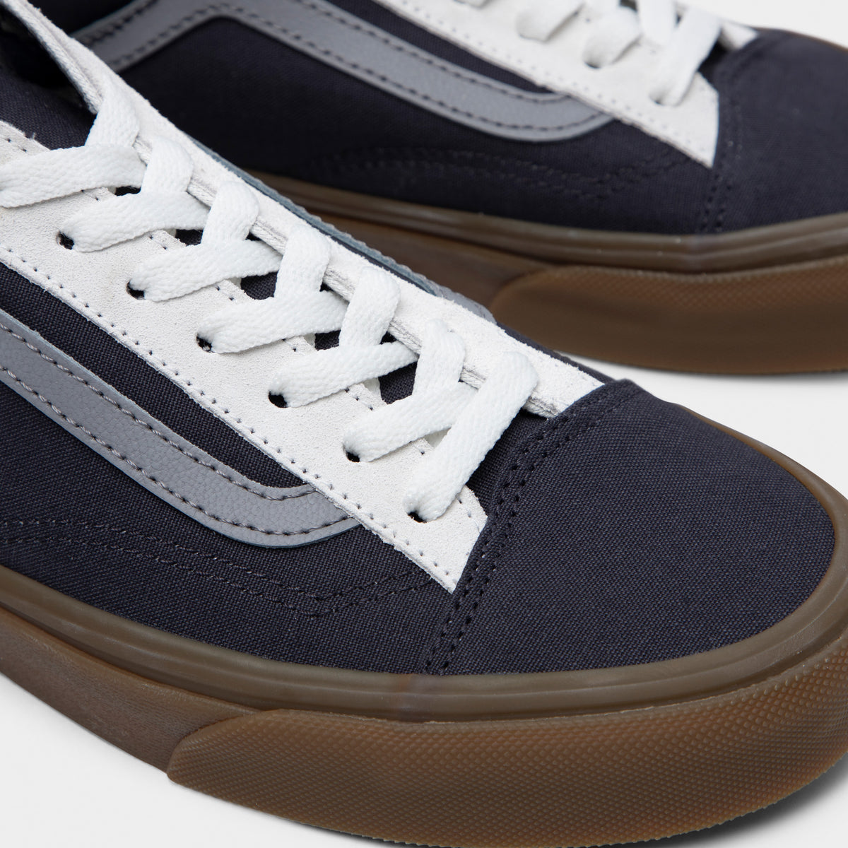 Vans Style 36 Asphalt / White JD Sports