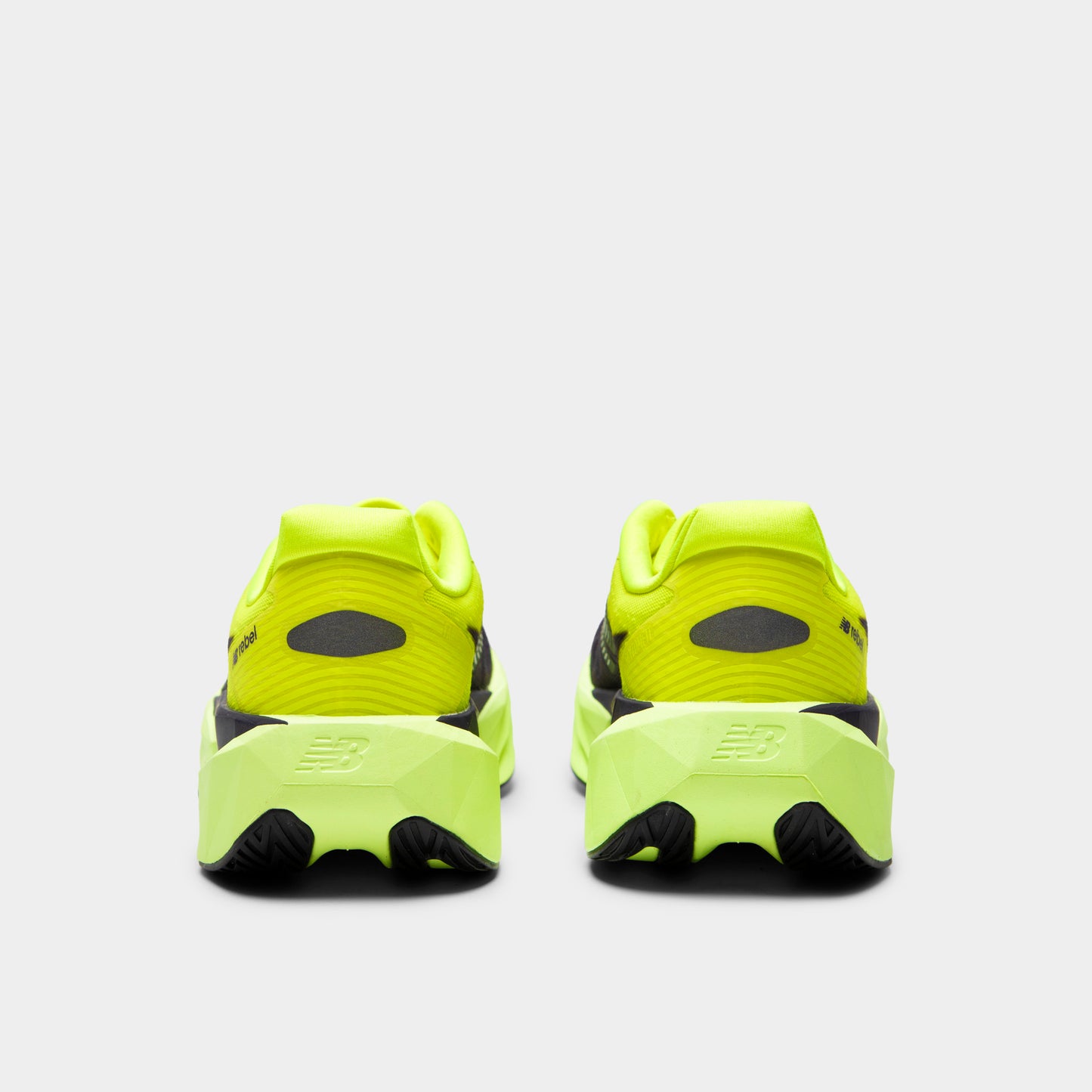 New Balance FuelCell Rebel v5 pour femme Vert alcalin / Baie de Boysen