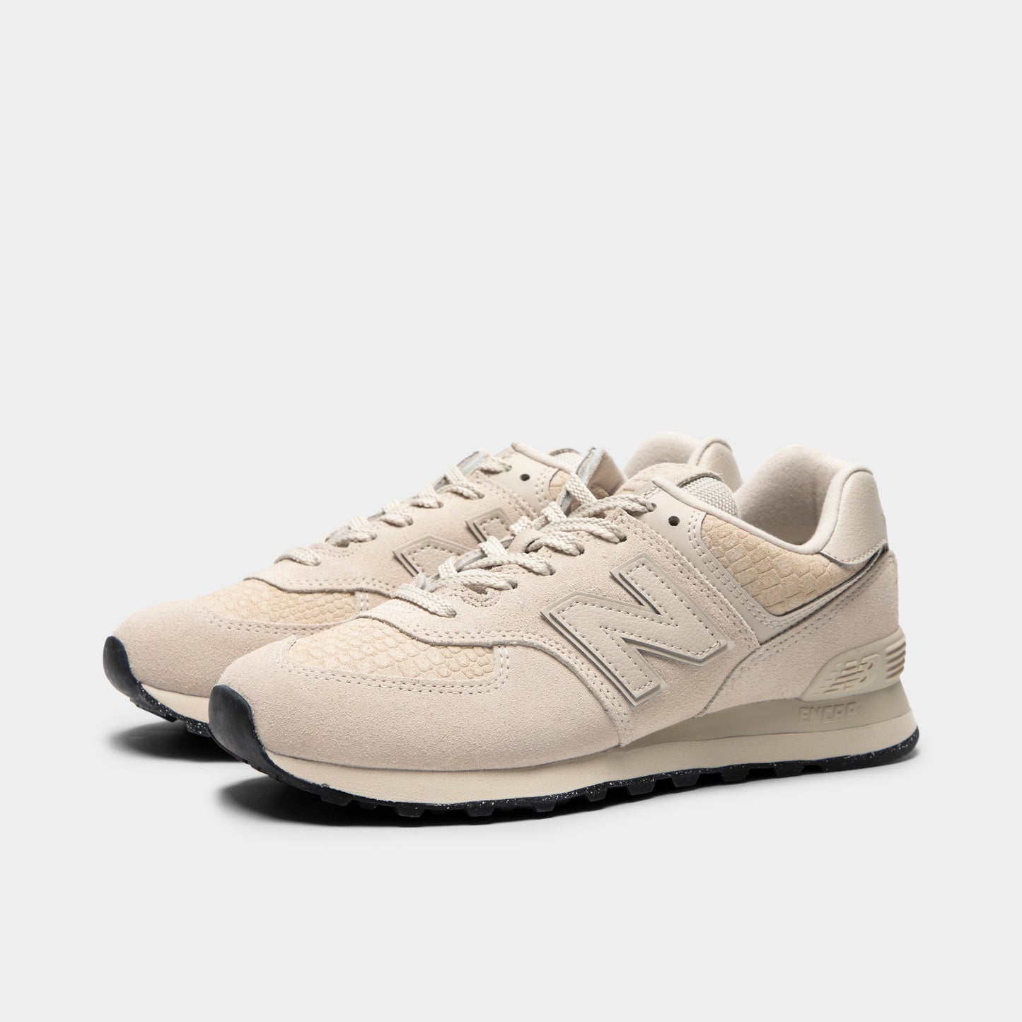 New Balance Women's 574 White / Bone