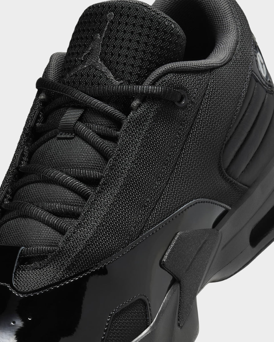 jordan max aura 23