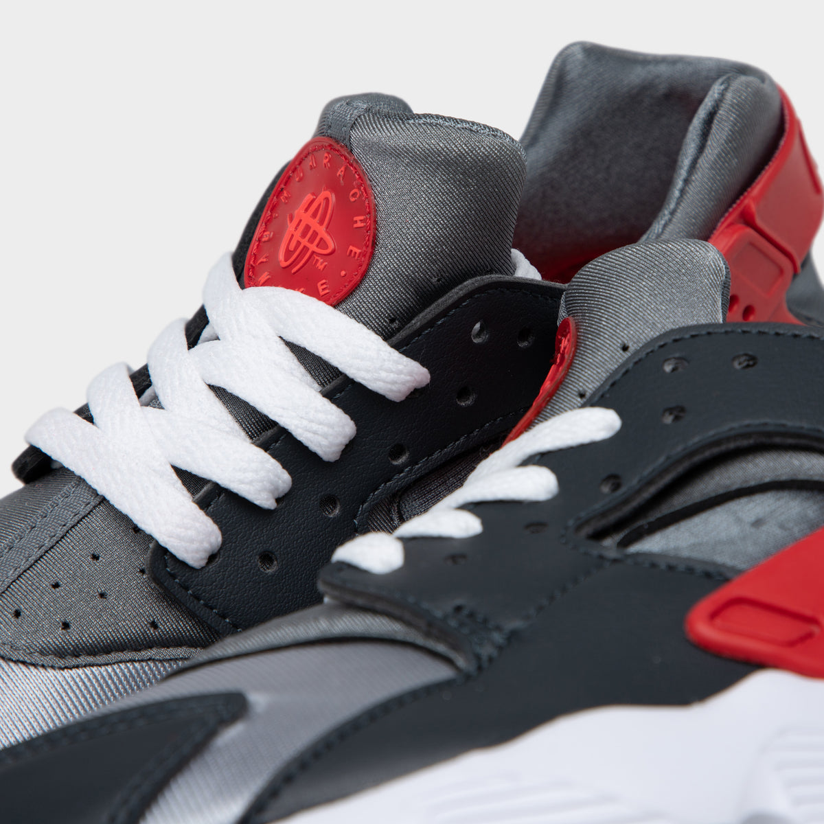 Nike best sale gray huaraches