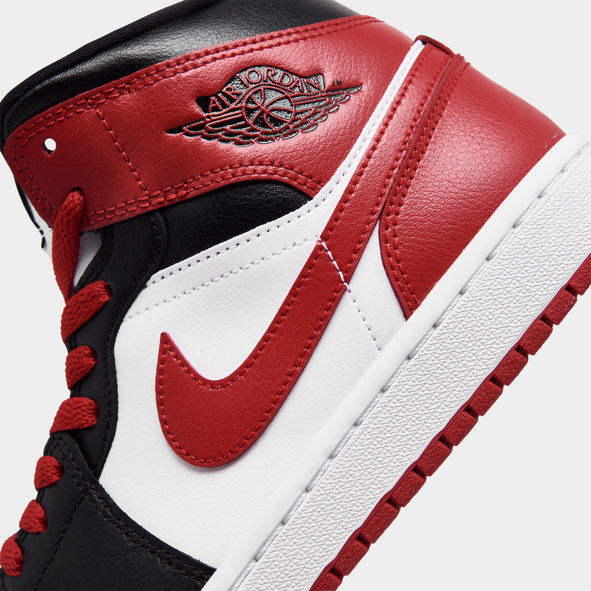 Air jordan 1 mid gym shop