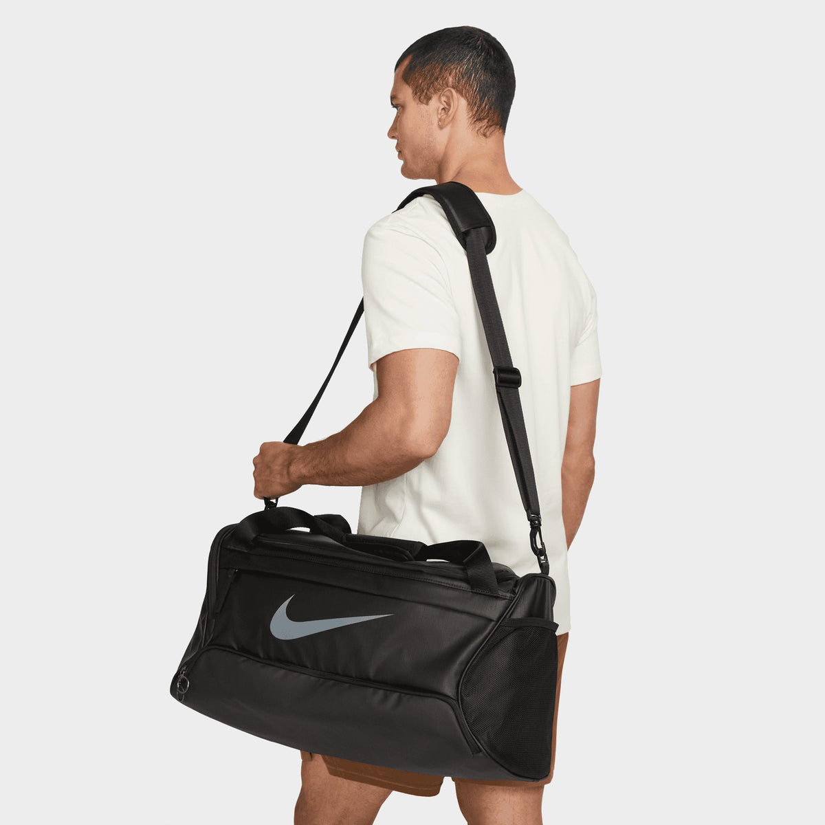 Nike Brasilia Winterized Training Duffel Bag Black / Black Smoke Gre
