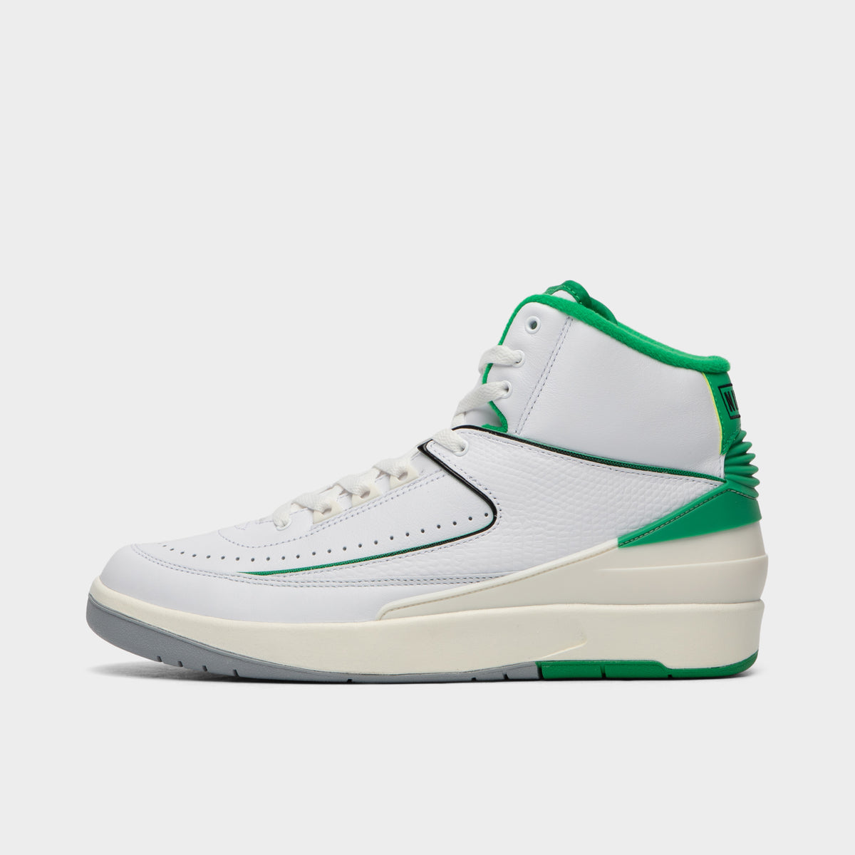 Jordan 2 Retro White / Lucky Green | JD Sports