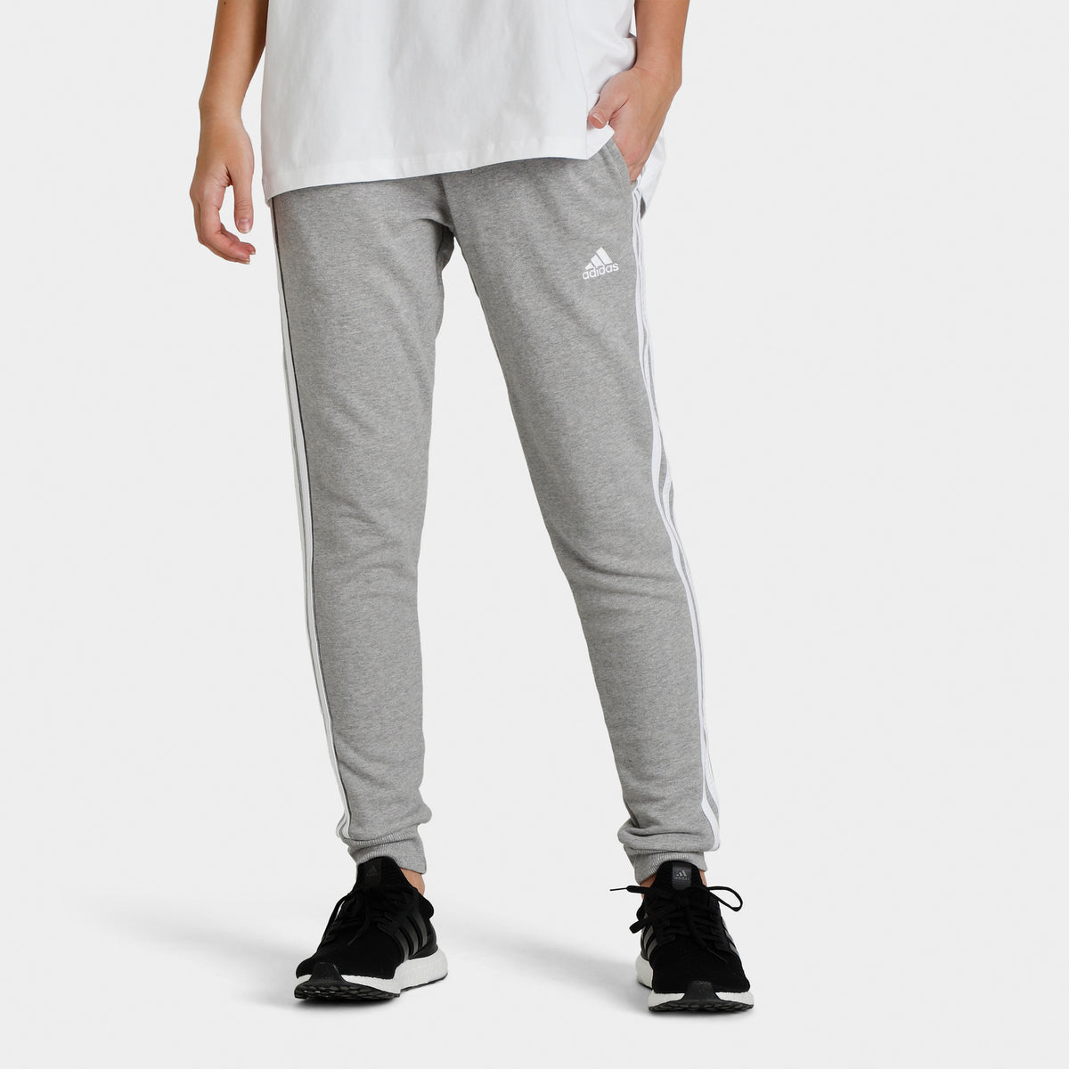 Adidas essentials 3 clearance stripes tapered pant