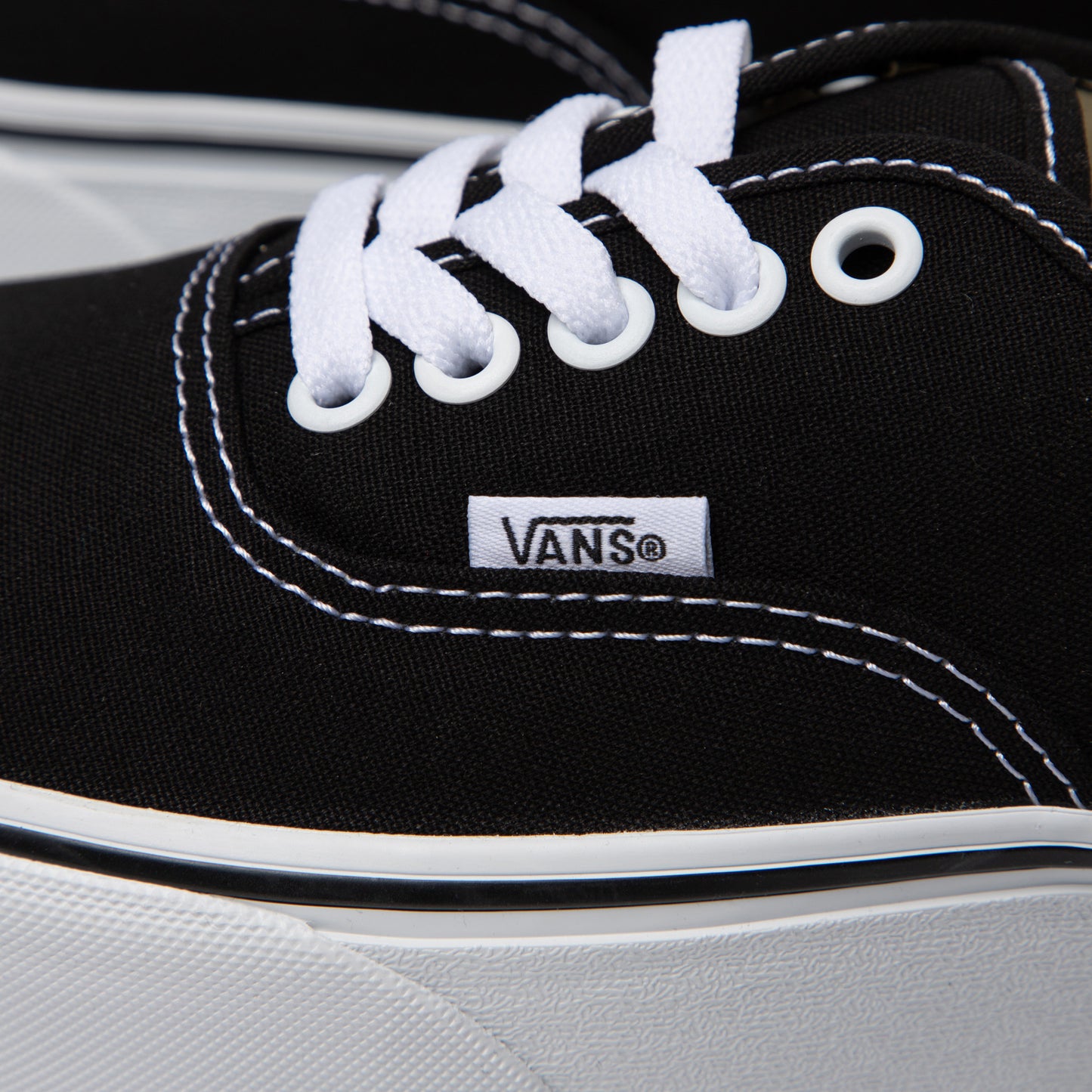 Vans Authentic Stackform Canvas Black / True White