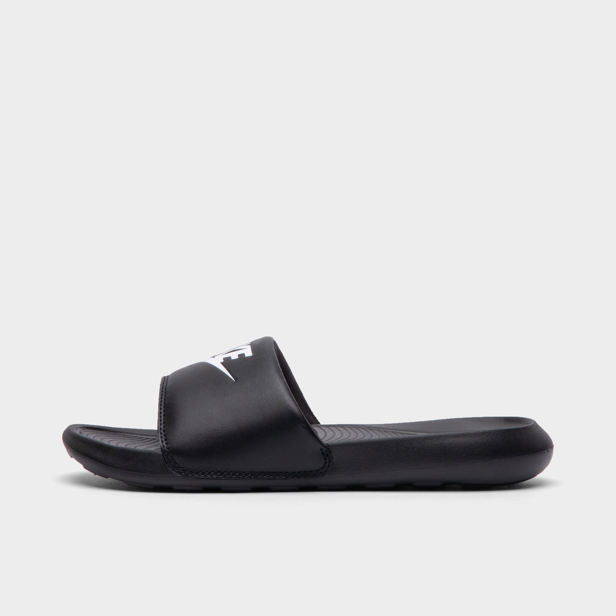 Nike Women's Victori One Black / White – JD Sports