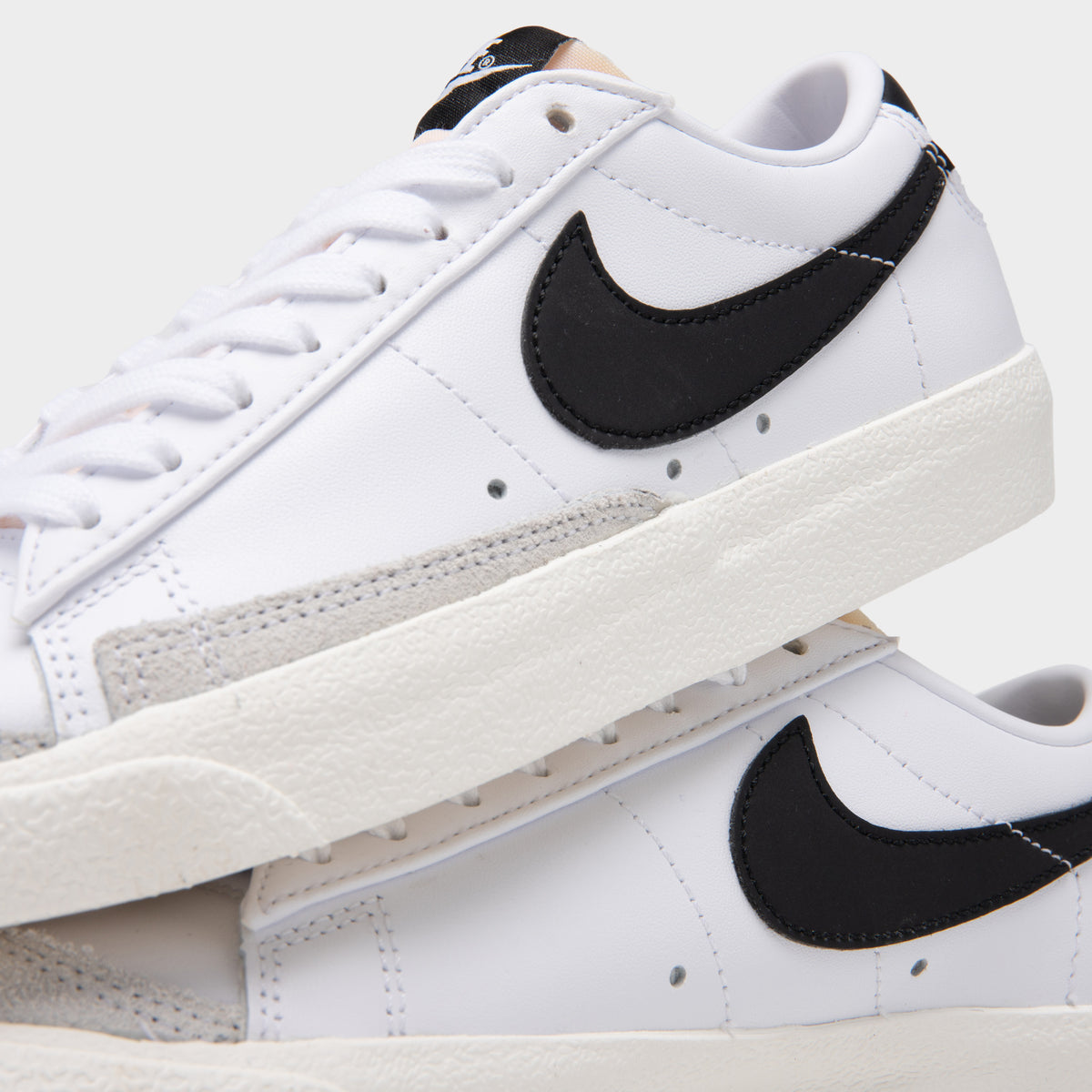 Nike blazer cheap low top sneaker