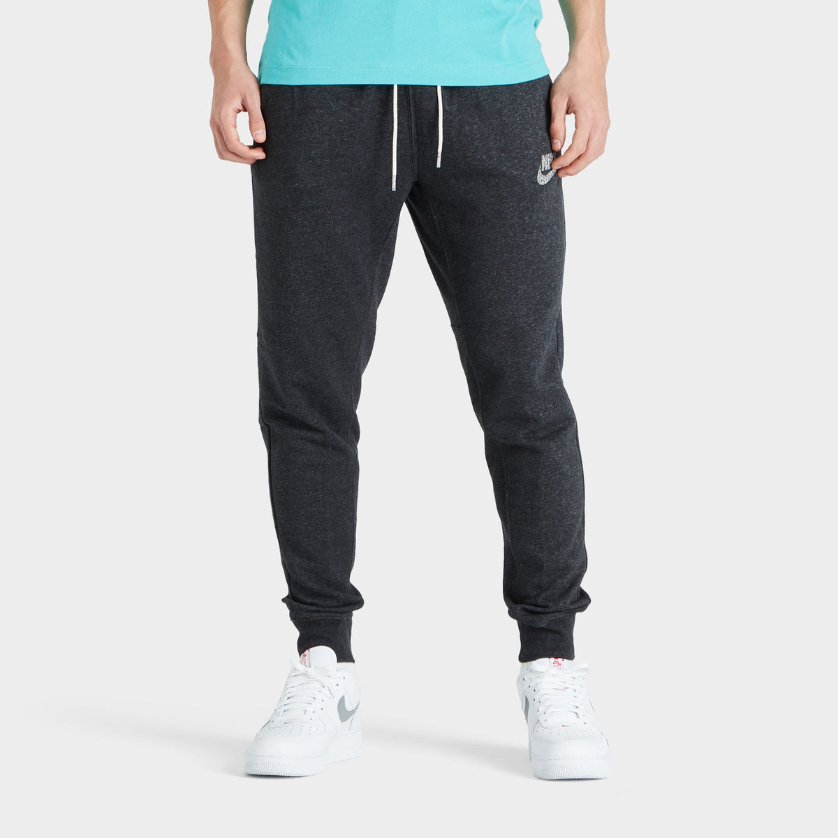 Nike sportswear hotsell heritage jogger