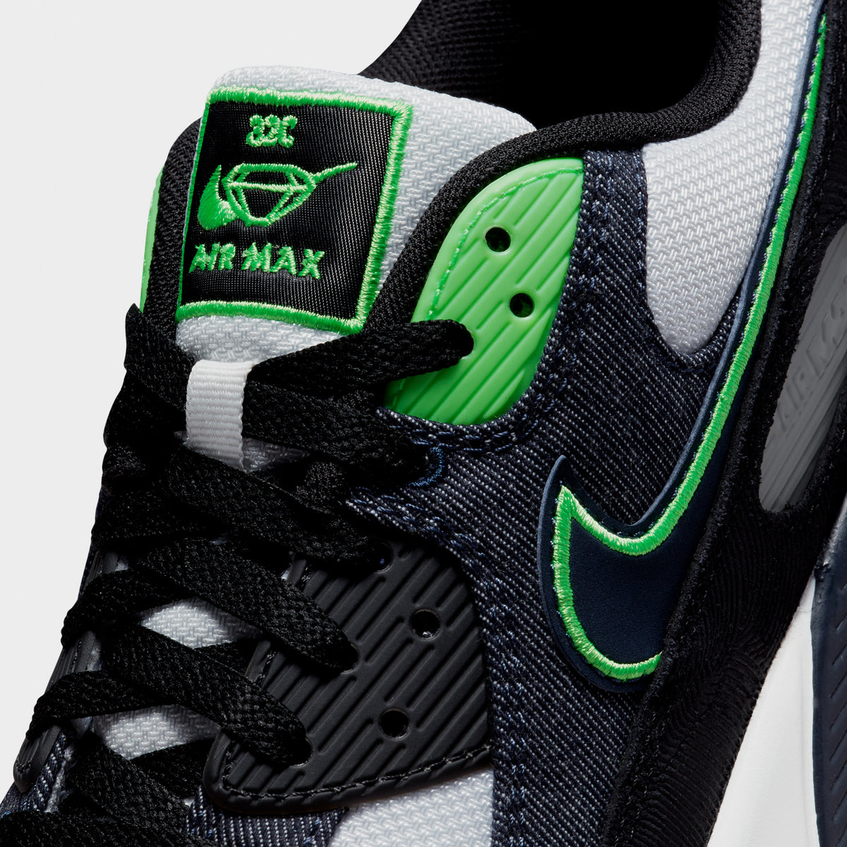 Nike Air Max 90 SE Black / Obsidian - Scream Green | JD Sports