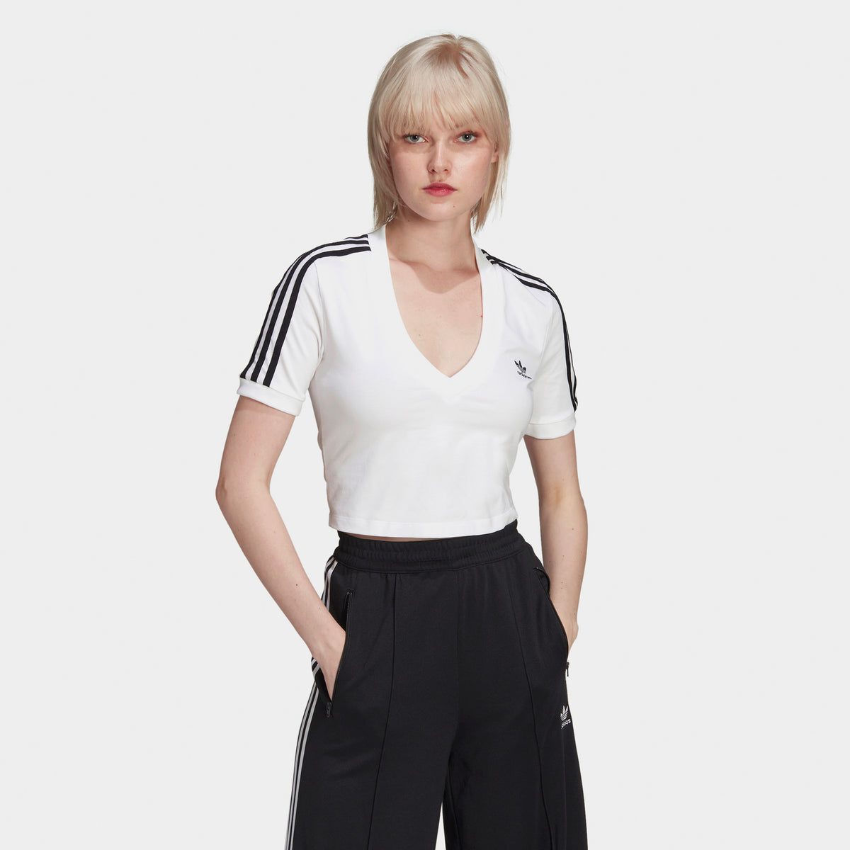 adidas Originals Women s Adicolor Classics Cropped T shirt White