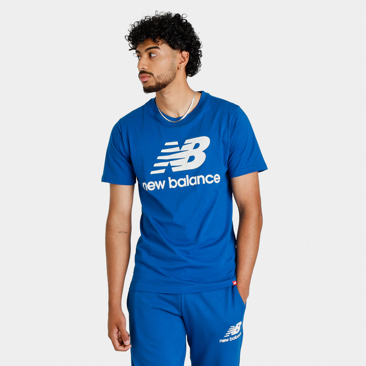 New balance top logo t shirt