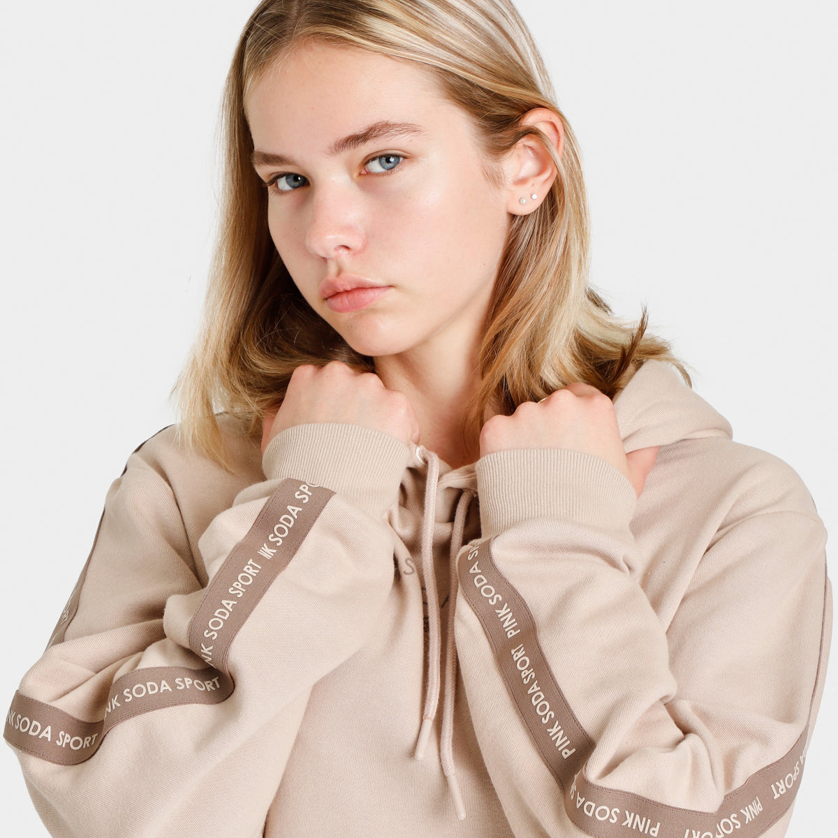 Pink Soda Sport Women s Aura Tape Pullover Hoodie Brown Lentil Doeskin