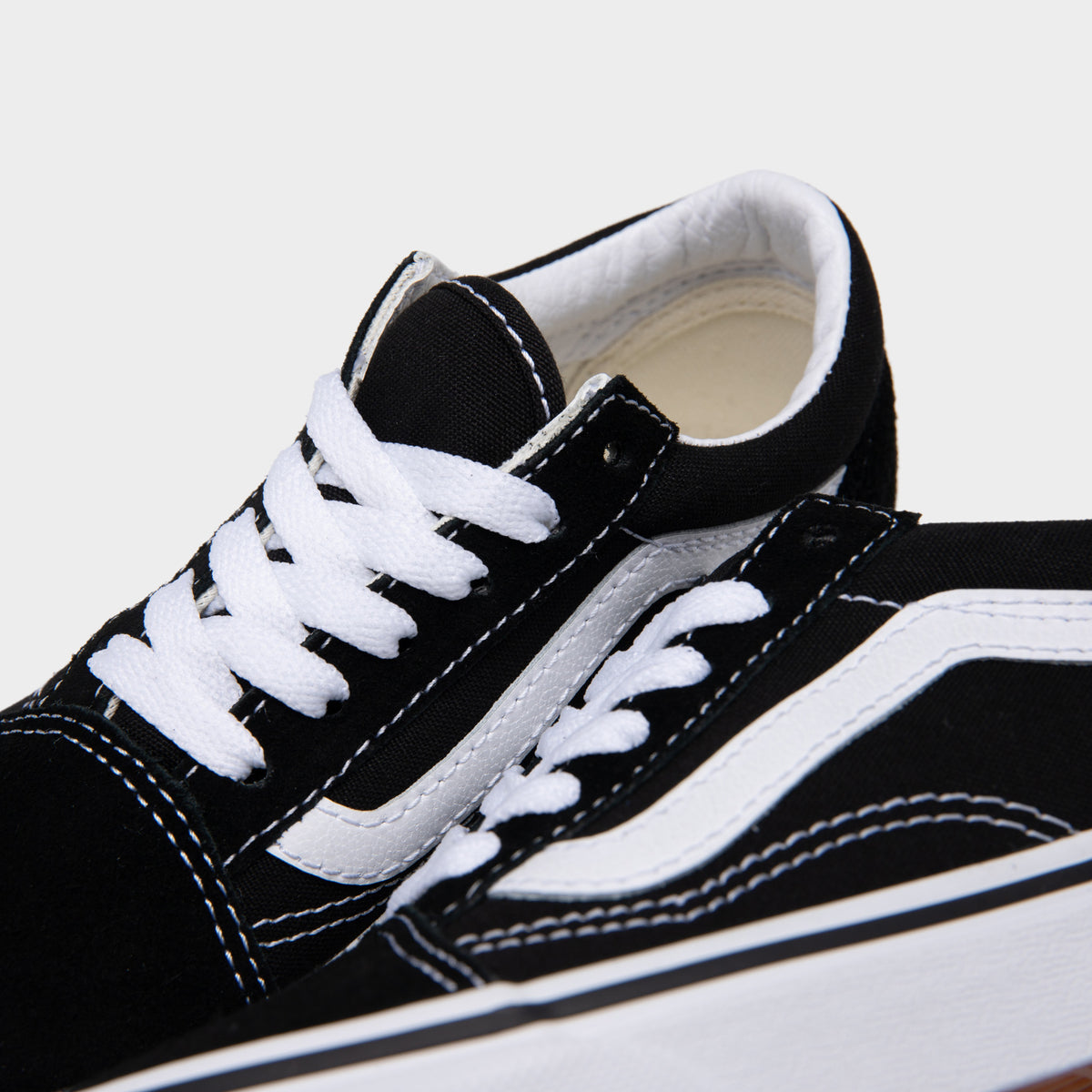 Kids vans sales jd sports