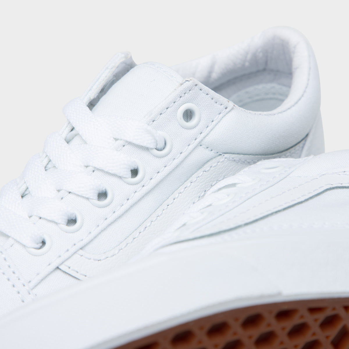 Kids outlet white vans