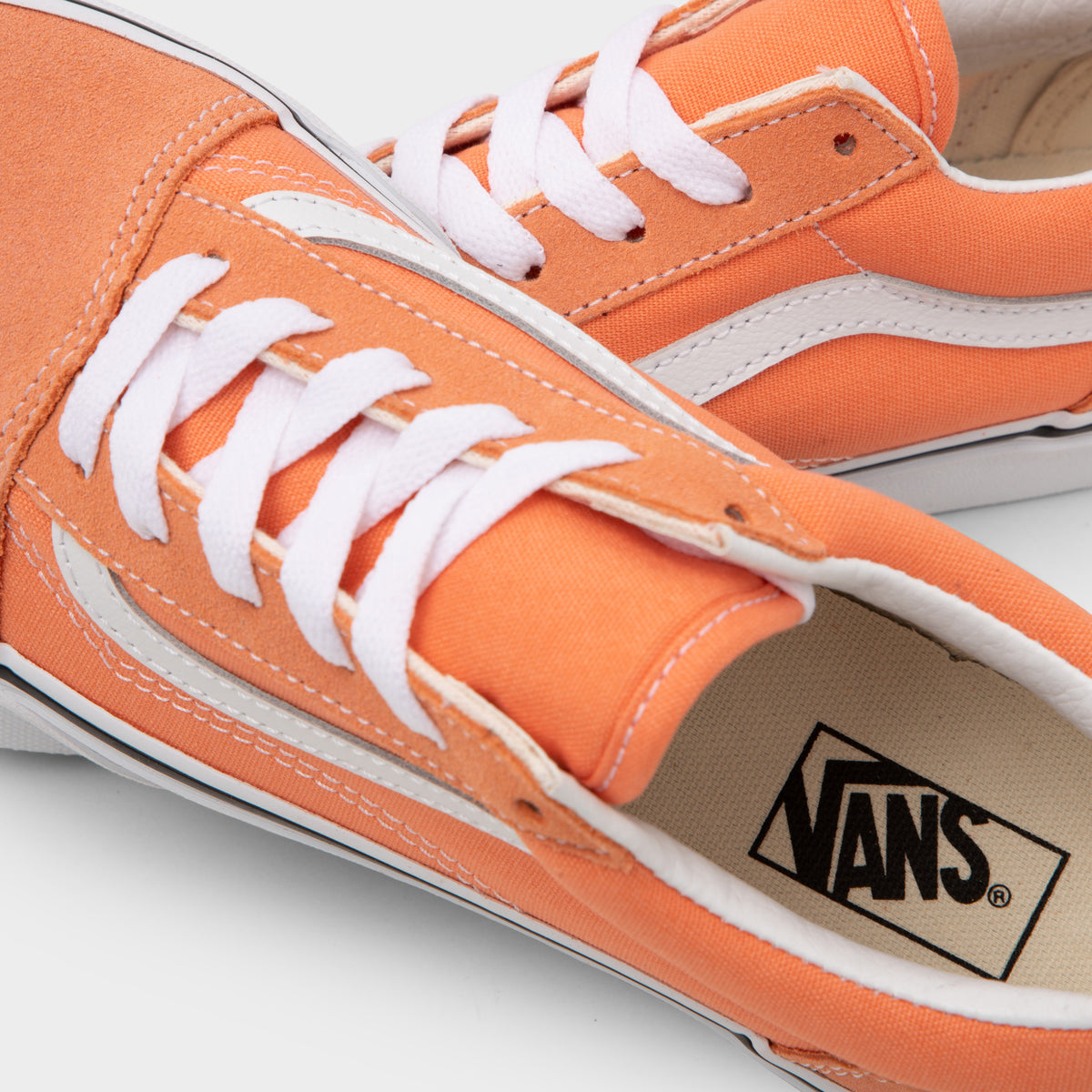 Boys outlet orange vans