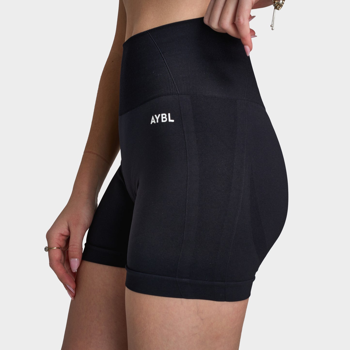 AYBL Women's Empower Seamless Shorts / Black
