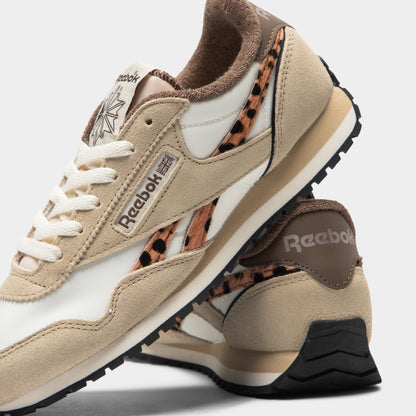 Reebok Women's Classic AZ Chalk / Classic Beige - Trek Grey