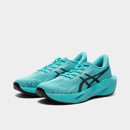 ASICS Juniors' Novablast 5. Three-quarter view of ice mint and black junior running shoes with tonal laces, black ASICS branding and cushioned soles.