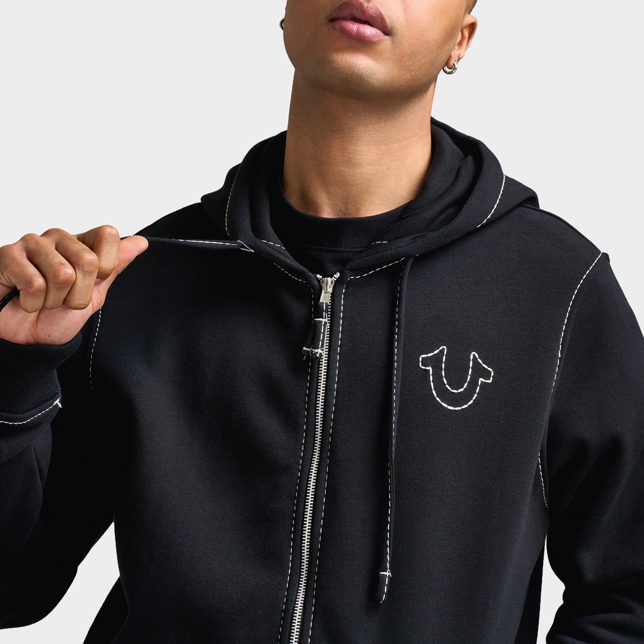 True Religion Big T Full-Zip Hoodie / Jet Black – JD Sports