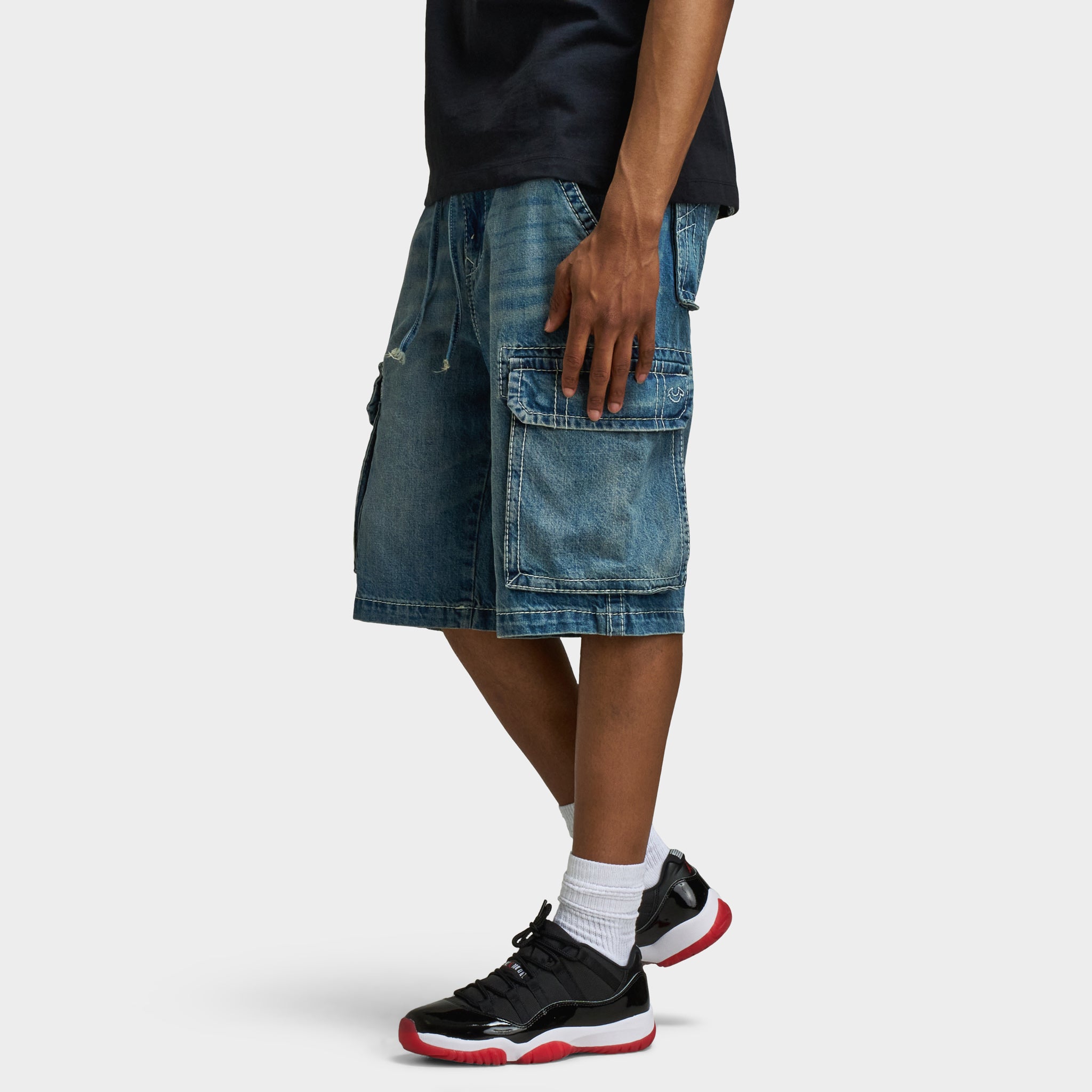 Kohjiya着用 TRUE RELIGION BIG T カーゴショーツ 34 True Religion Big T Vinny Medium Wash Cargo Shorts / Blue Legend