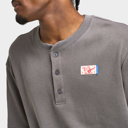 True Religion T-shirt Henley en maille Bouddha / Gris Granit