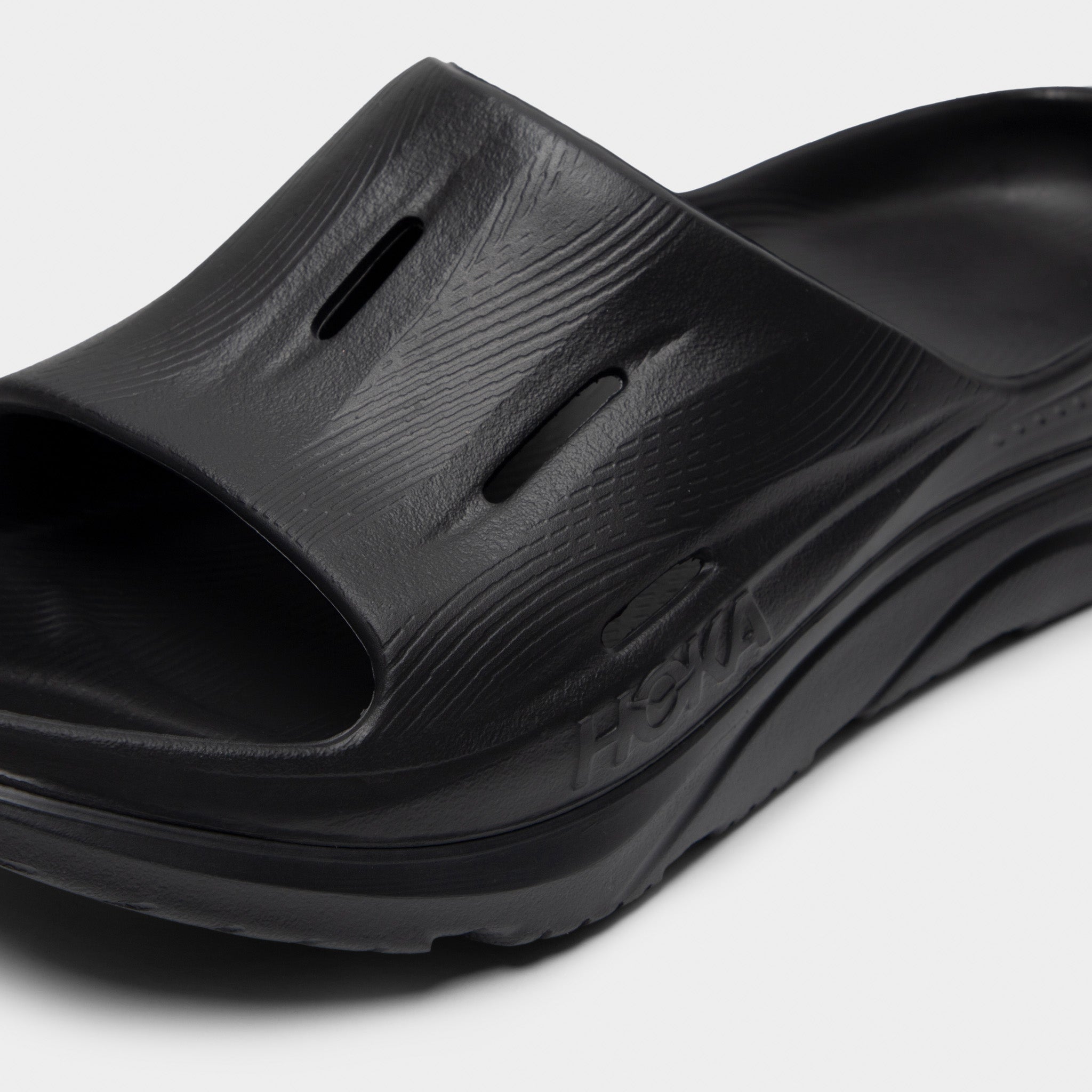 靴 HOKA ONEONE ORA RECOVERY SLIDE 3 BLACK Hoka Ora Recovery Slide 3 Black / Black – JD Sports