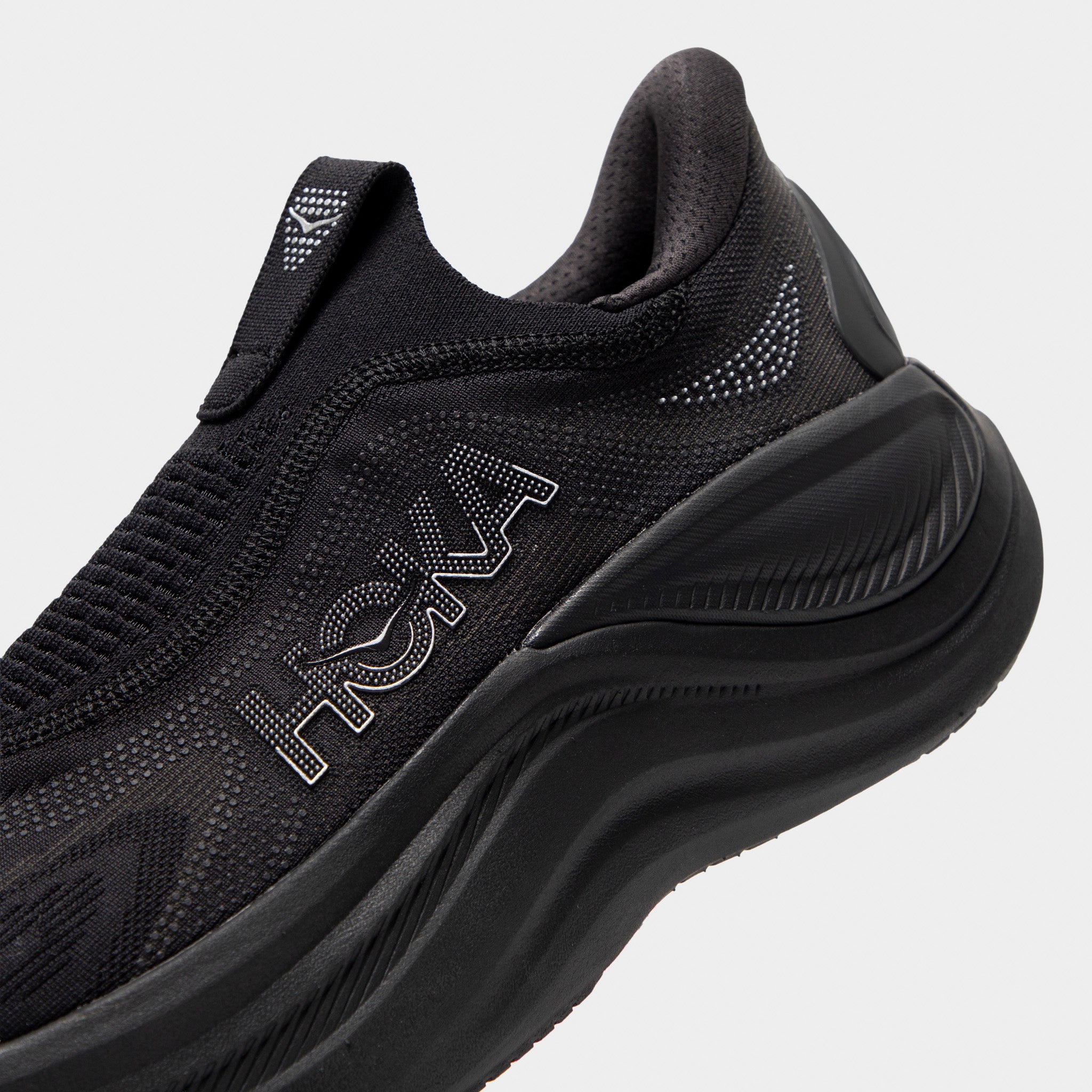 Hoka Skyward Laceless Black / Black – JD Sports