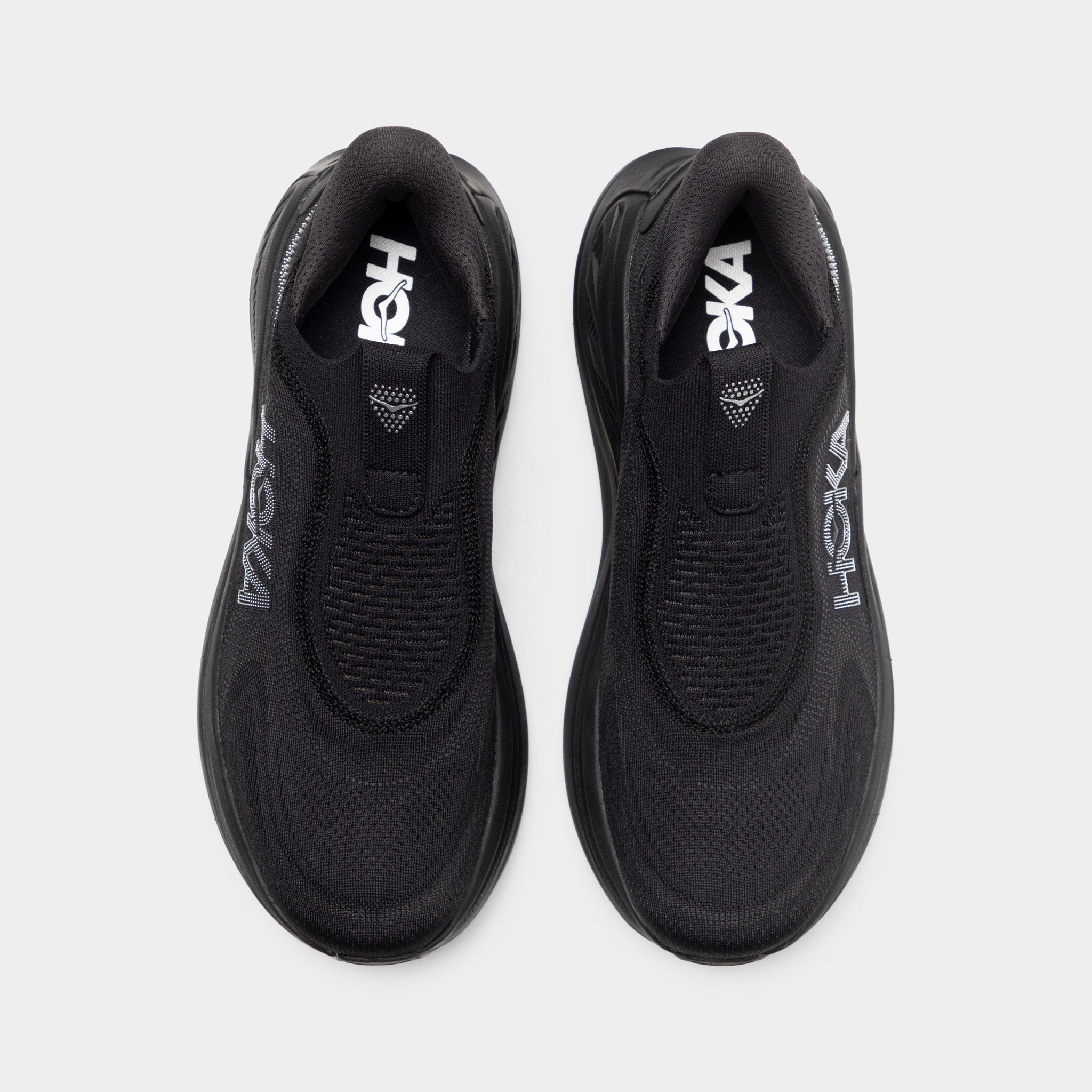 [美品] HOKA SKYWARD LACELESS ブラック　27.0 Hoka Women's Skyward Laceless Black / Black