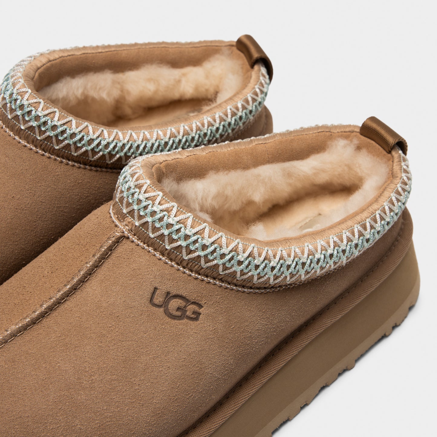 UGG Women's Tazz II / Sand