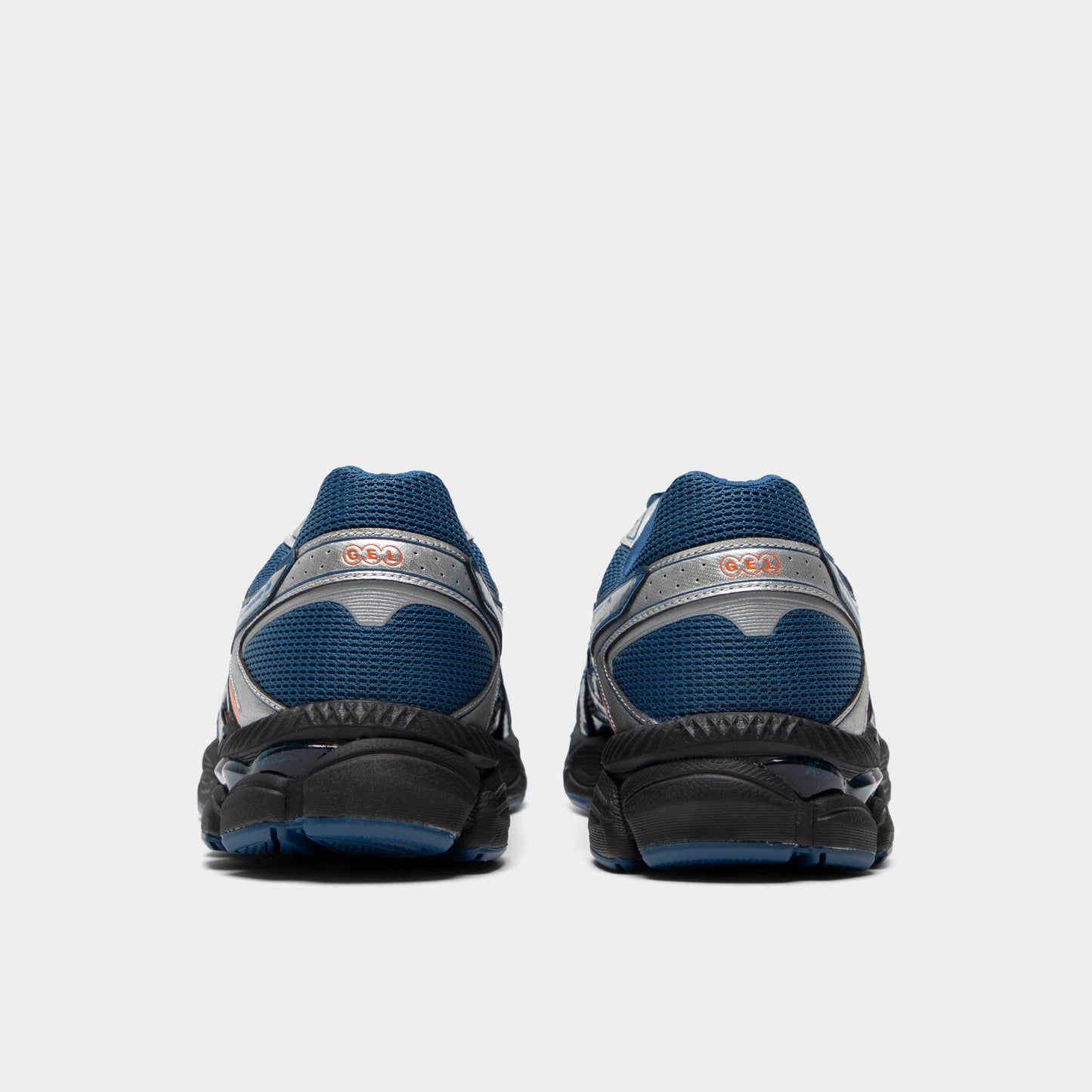 ASICS Gel-Cumulus 16 Noir / Bleu Illusion