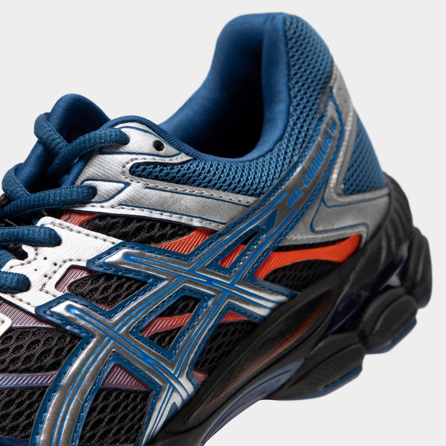 ASICS Gel-Cumulus 16 Noir / Bleu Illusion