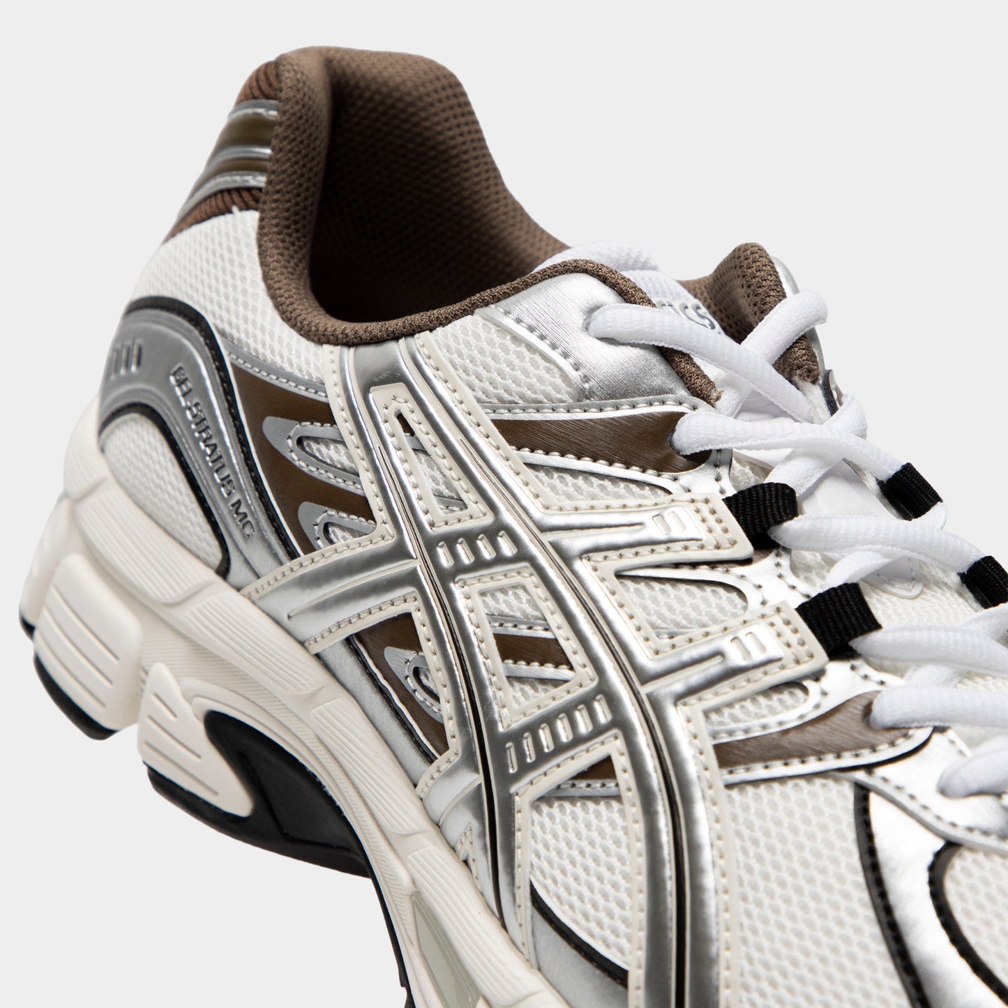 ASICS Gel-Stratus MC Blanc / Argile Canyon