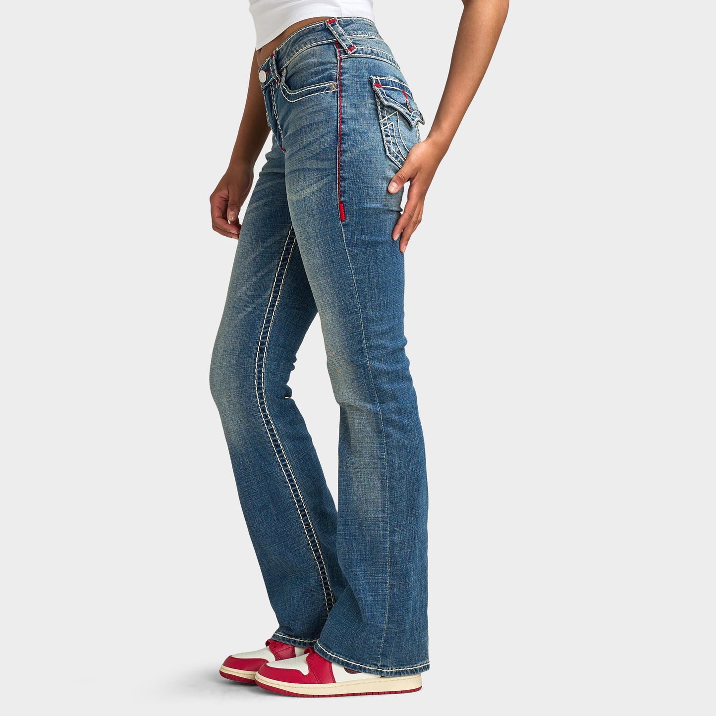 True Religion Women's Becca Mid Rise Bootcut Super T Flap / Orchid Breeze